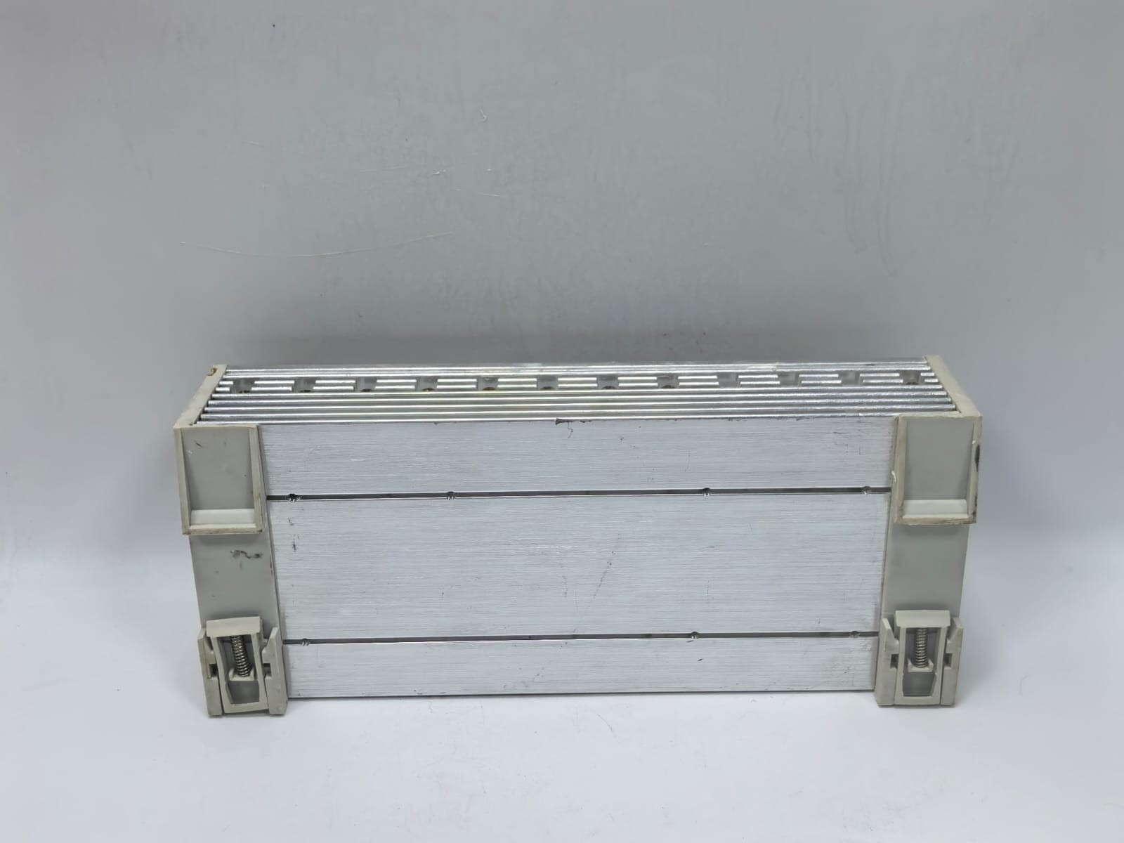 KNX ITR500-002 INTERRA KNX ITR500-002 4CH 1.5A UNIVERSAL DIMMING MODULE 9