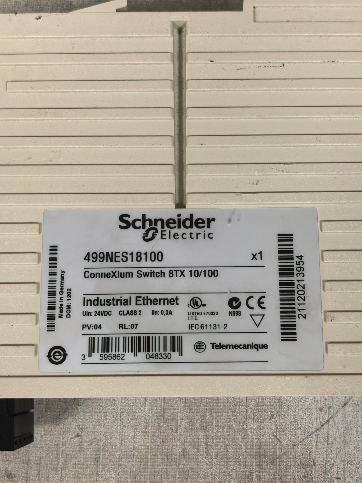 Schneider Electric 499NES18100 SCHNEIDER ELECTRIC 499NES18100 CONNEXIUM SWITCH 8TX 10/100 24VDC 10