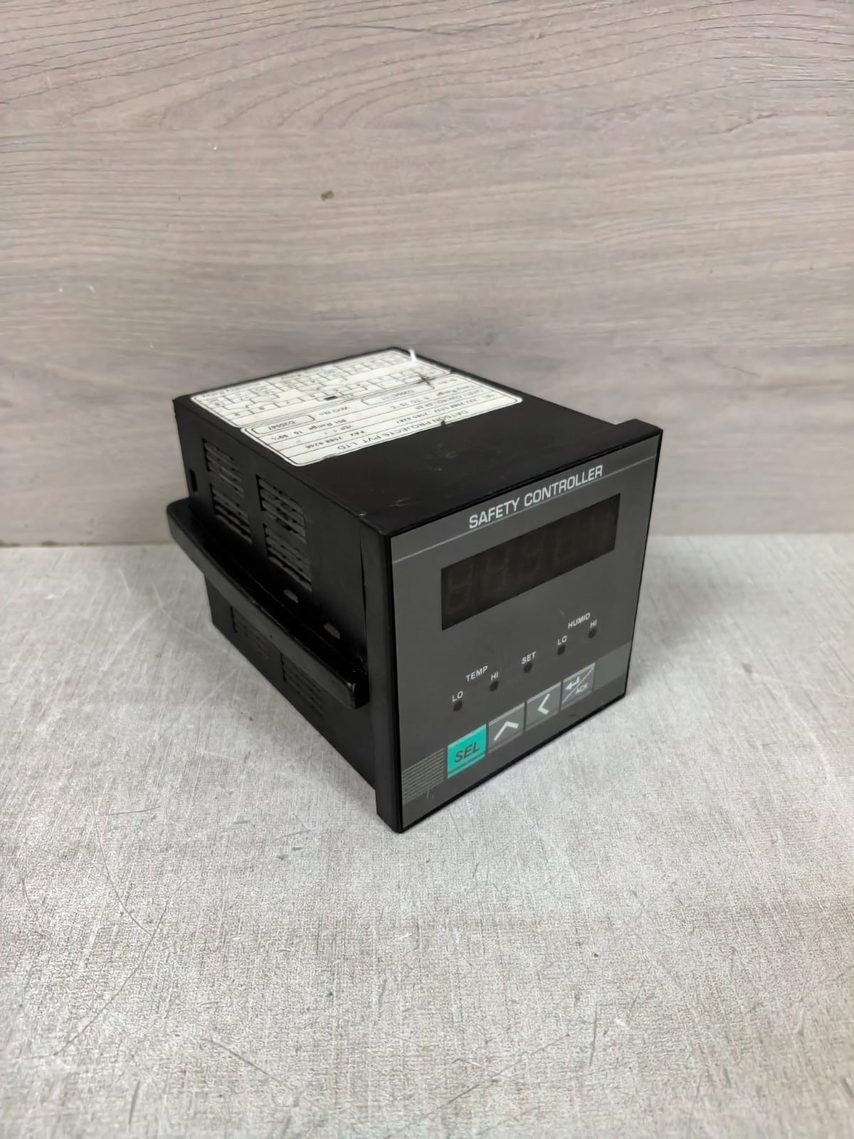 DATSON PROJECTS D35047 VER 1.1 DATSON PROJECTS D35047 VER 1.1 SAFETY CONTROLLER 5