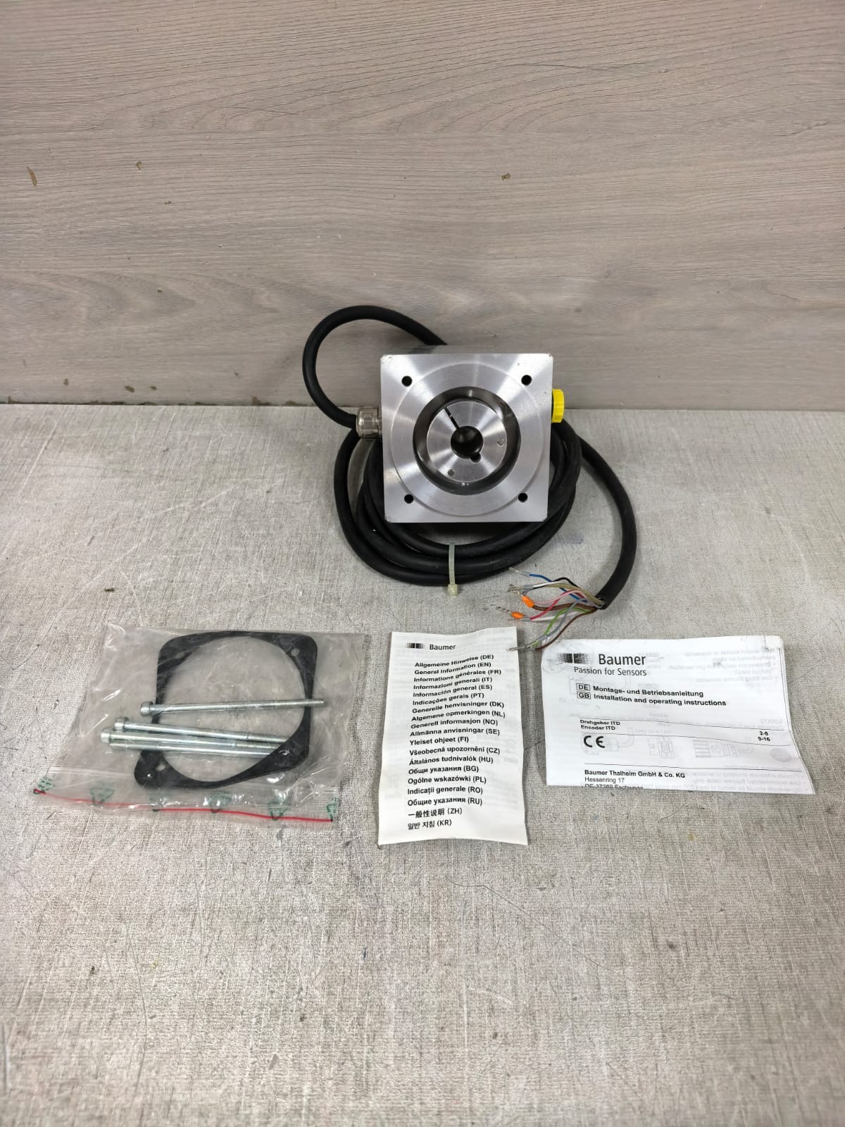 BAUMER ITD 3 A 4Y18 100H NI KR2 E 15 IP65 INCREMENTAL ENCODER 8-30VDC