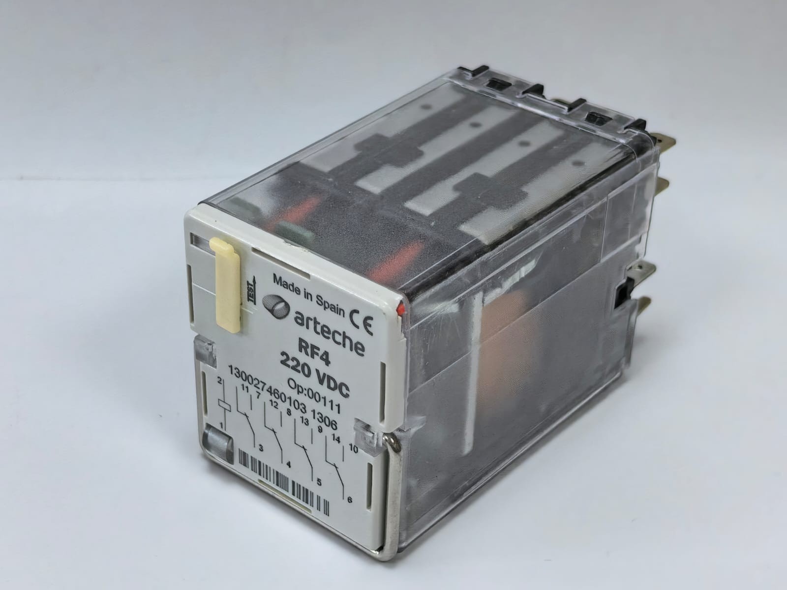 ARTECHE RF4 ARTECHE RF4 INSTANTANEOUS RELAY 220VDC 8