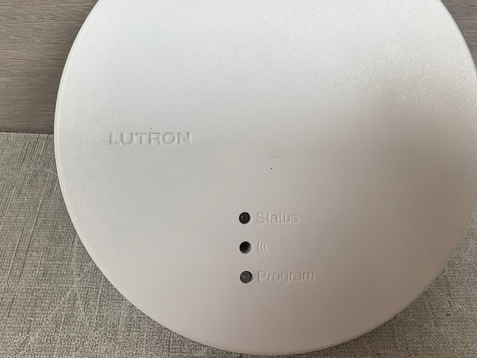 Lutron QSMX-4W-C LUTRON QSMX-4W-C QS SENSOR MODULE CEILING MOUNT 24-36V 3