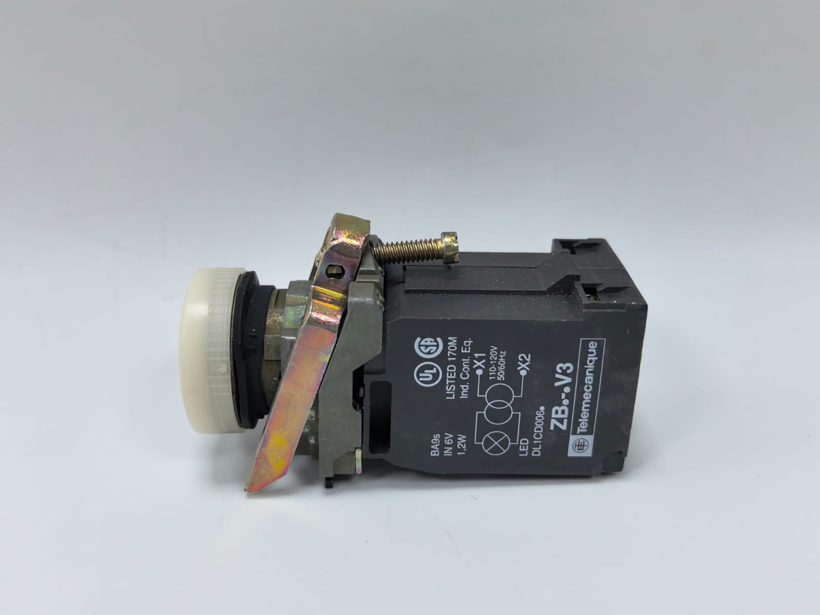 Schneider Electric XB4 BV8B1 PCS TELEMECANIQUE XB4 BV8B1 WHITE INDICATOR LIGHT 2