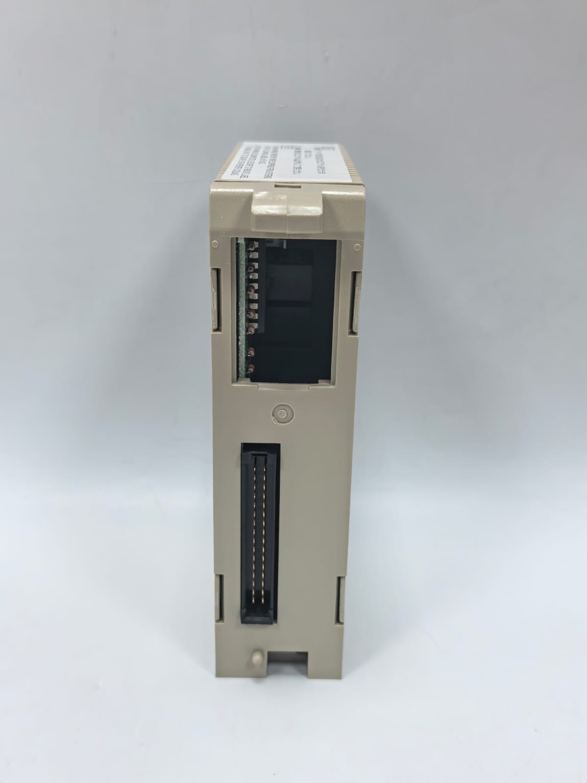 Omron OMRON C200H-OD216 OMRON C200H-OD216 PLC MODULE 8