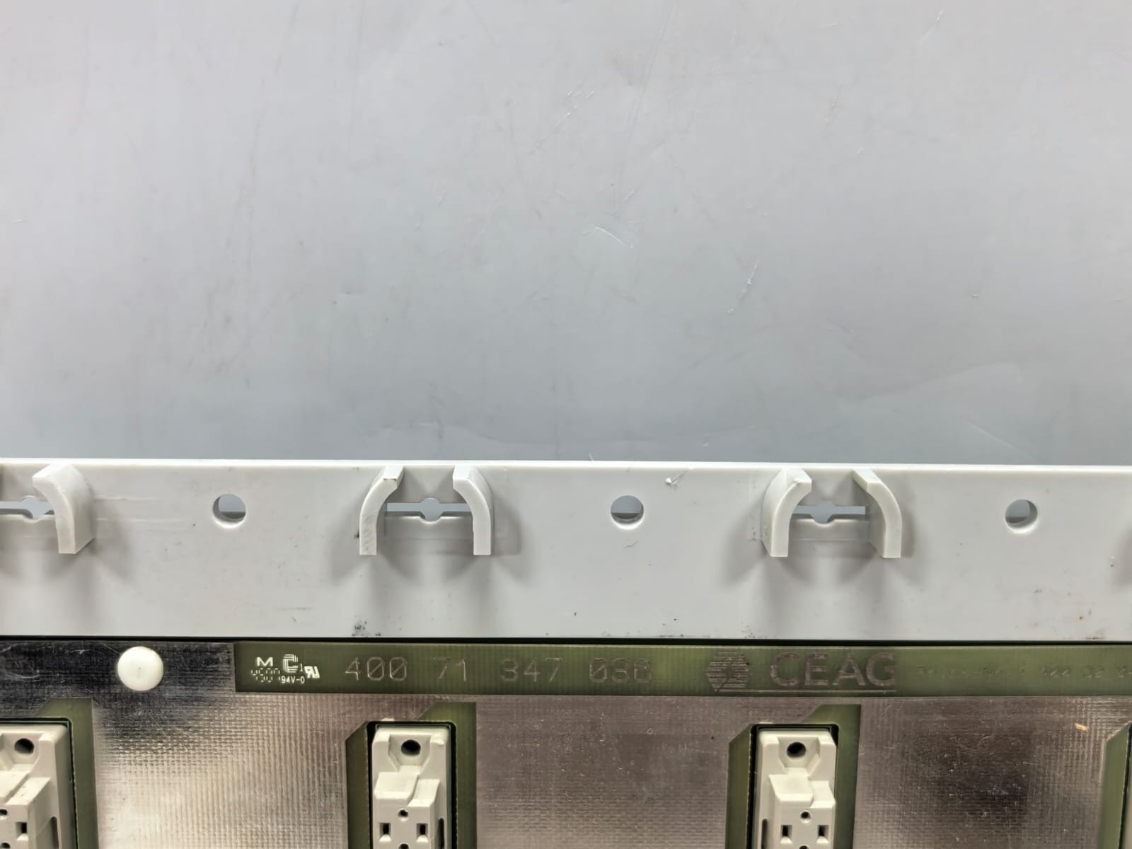 CEAG 400 71 347 036 /400 32 042 468A CEAG 400 71 347 036 /400 32 042 468A BUS MODULE MOUNTING RACK 2