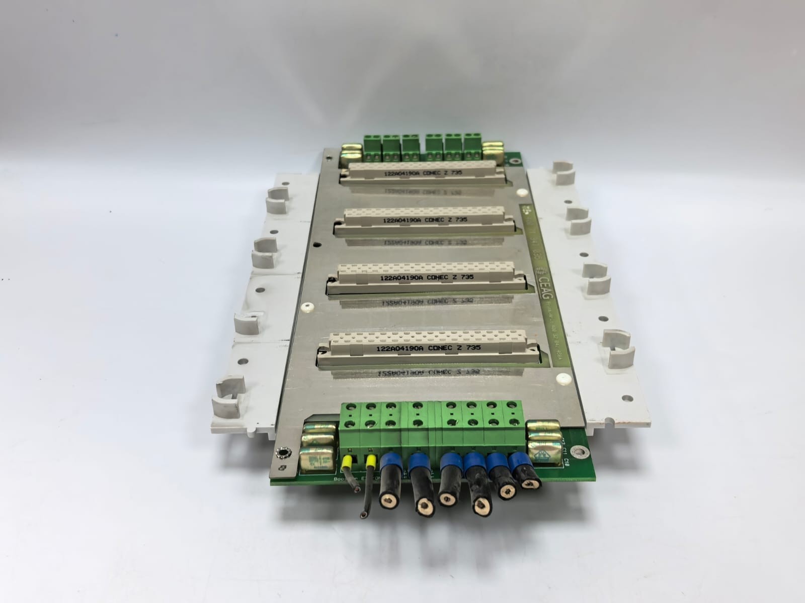CEAG 400 71 347 036 /400 32 042 468A CEAG 400 71 347 036 /400 32 042 468A BUS MODULE MOUNTING RACK 7