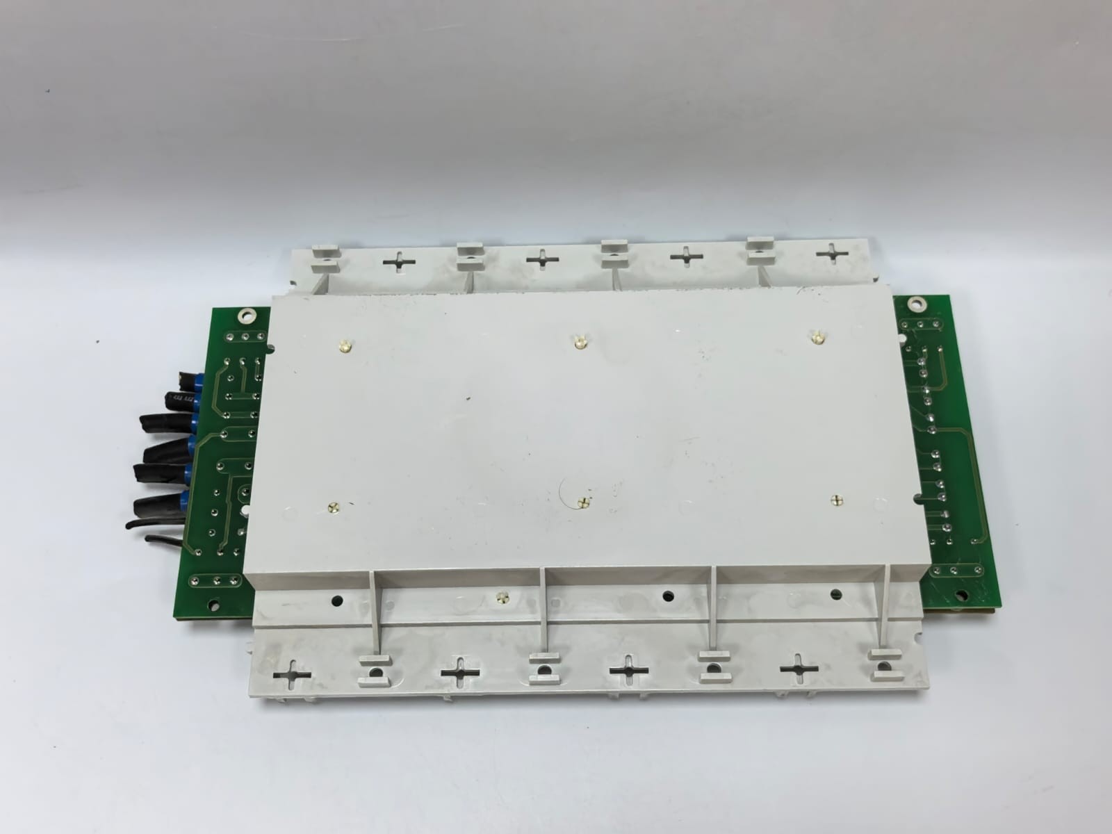 CEAG 400 71 347 036 /400 32 042 468A CEAG 400 71 347 036 /400 32 042 468A BUS MODULE MOUNTING RACK 8