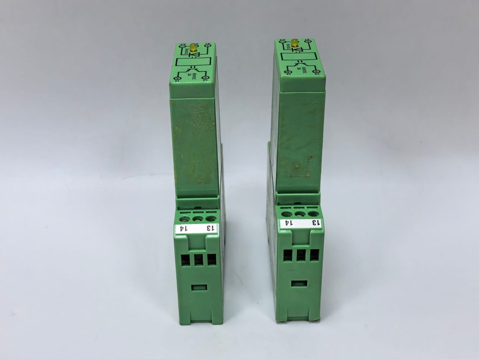 Phoenix Contact EMG 17-0V-24DC PCS PHOENIX CONTACT EMG 17-0V-24DC POWER SOLID STATE RELAY 4