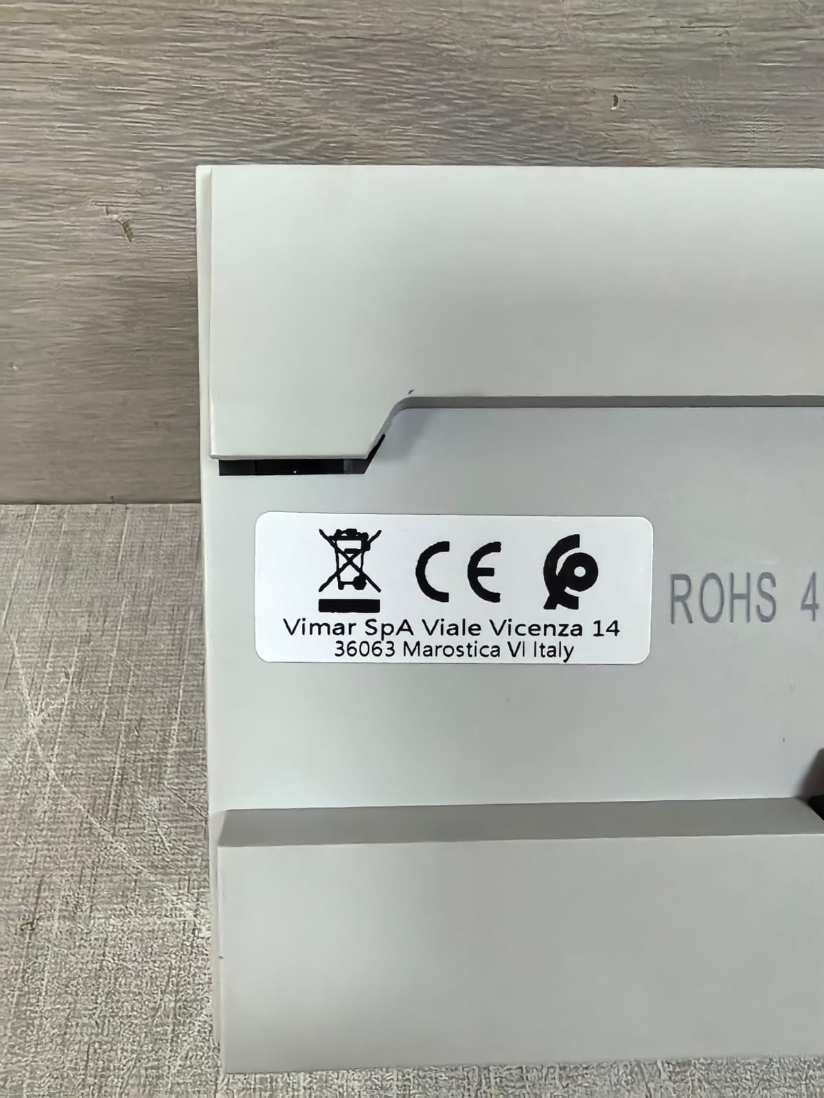 UNKNOWN 01550 VIMAR 01550 4 OUT 1-10V DIMMER 250V 9