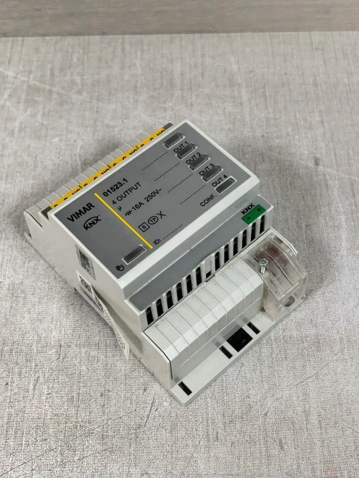 UNKNOWN 01523.1 VIMAR 01523.1 4 OUTPUT ACTUATOR 16A 250V 6