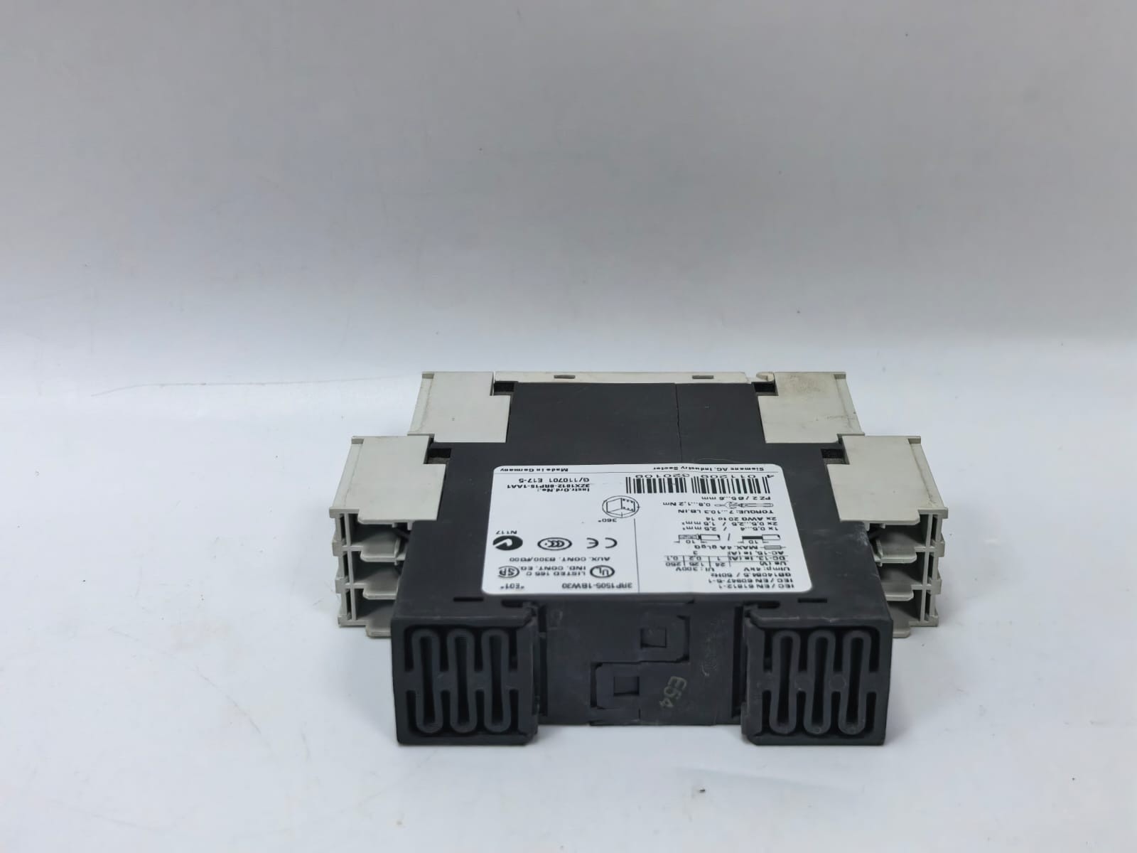 Siemens 3RP1505-1BW30 PCS SIEMENS SIRIUS 3RP1505-1BW30 TIME DELAY RELAY 5