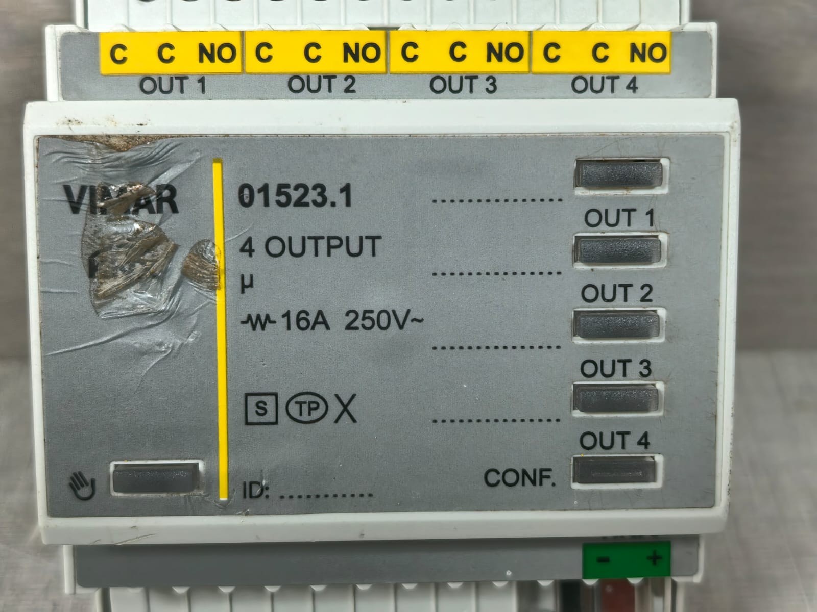 UNKNOWN 01523.1 VIMAR 01523.1 4 OUTPUT ACTUATOR 16A 250V. 5