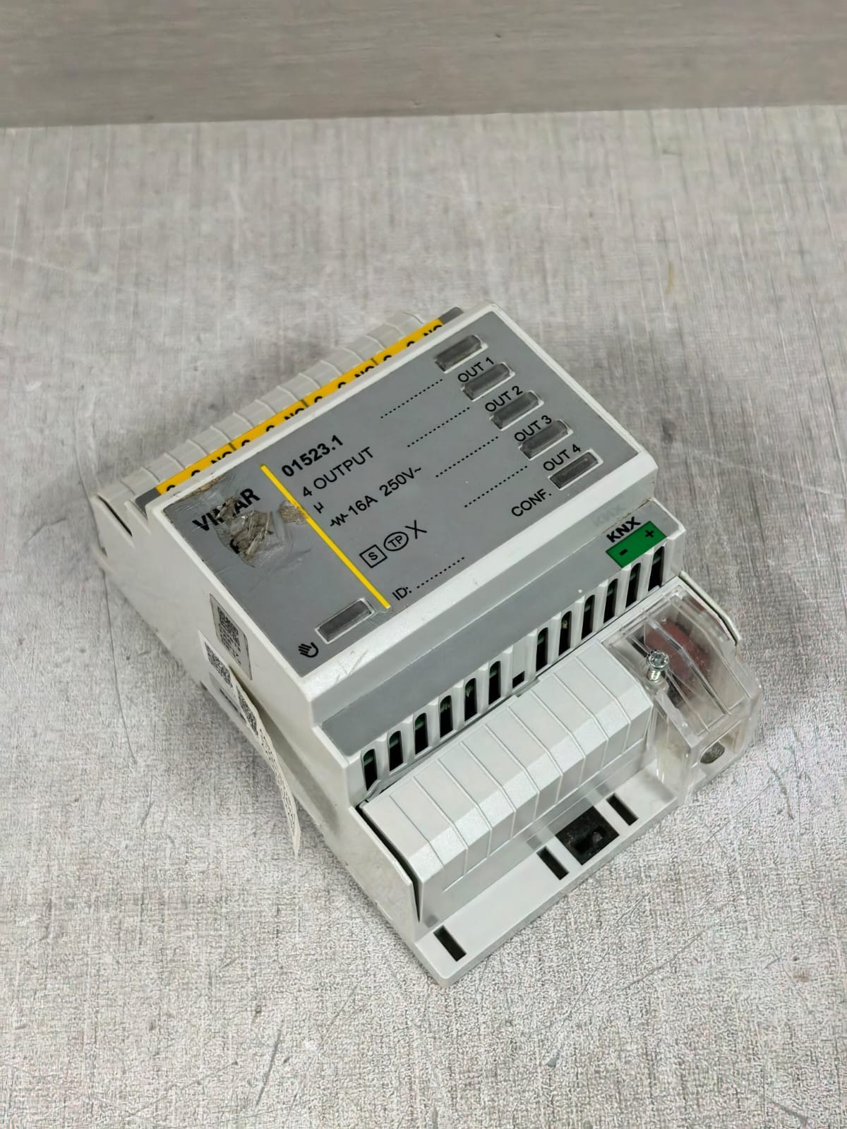 UNKNOWN 01523.1 VIMAR 01523.1 4 OUTPUT ACTUATOR 16A 250V. 9