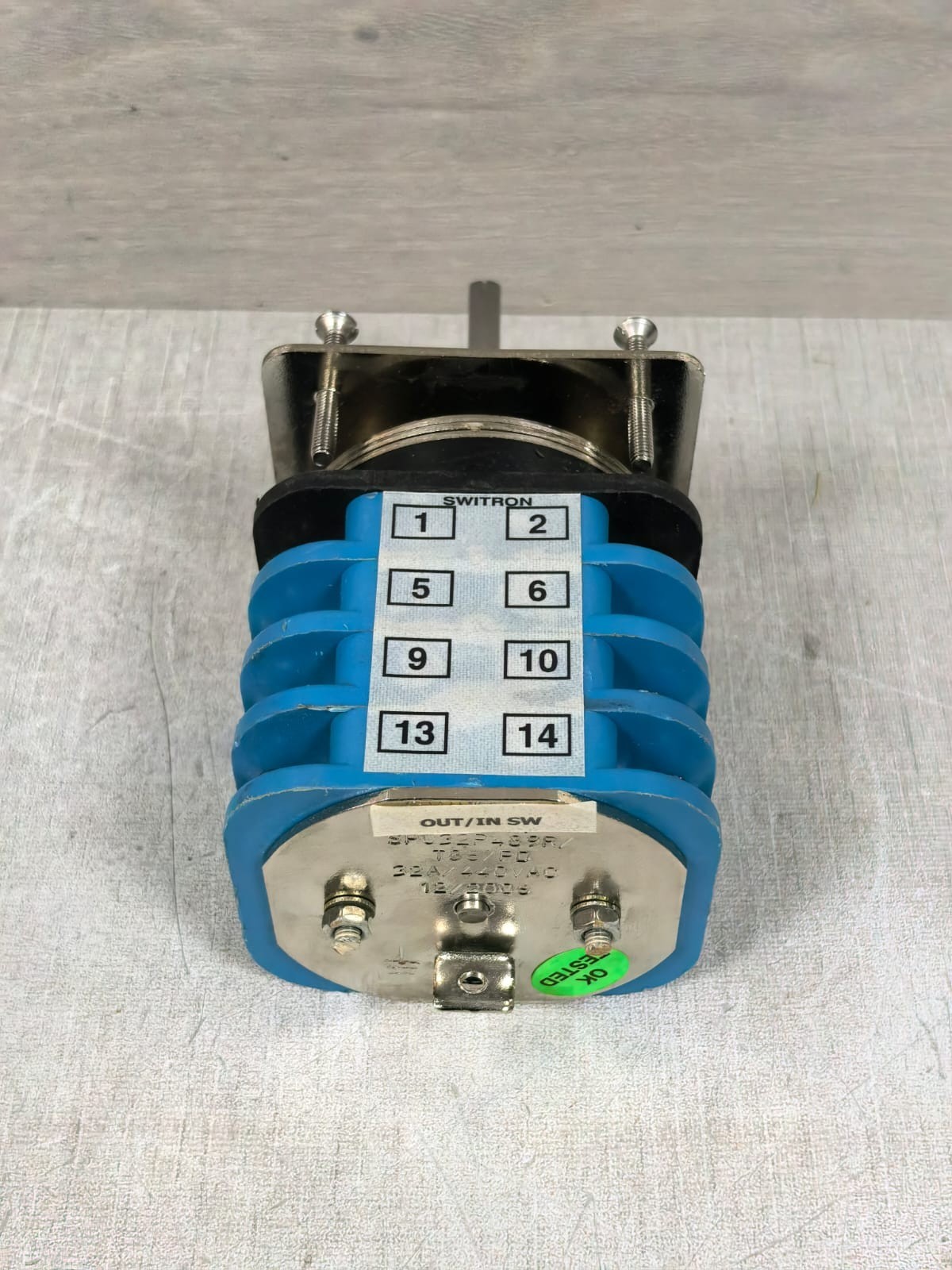 UNKNOWN SPC32P489R/T86/PD SWITRON SPC32P489R/T86/PD ROTARY SWITCH 32A 440VAC 2