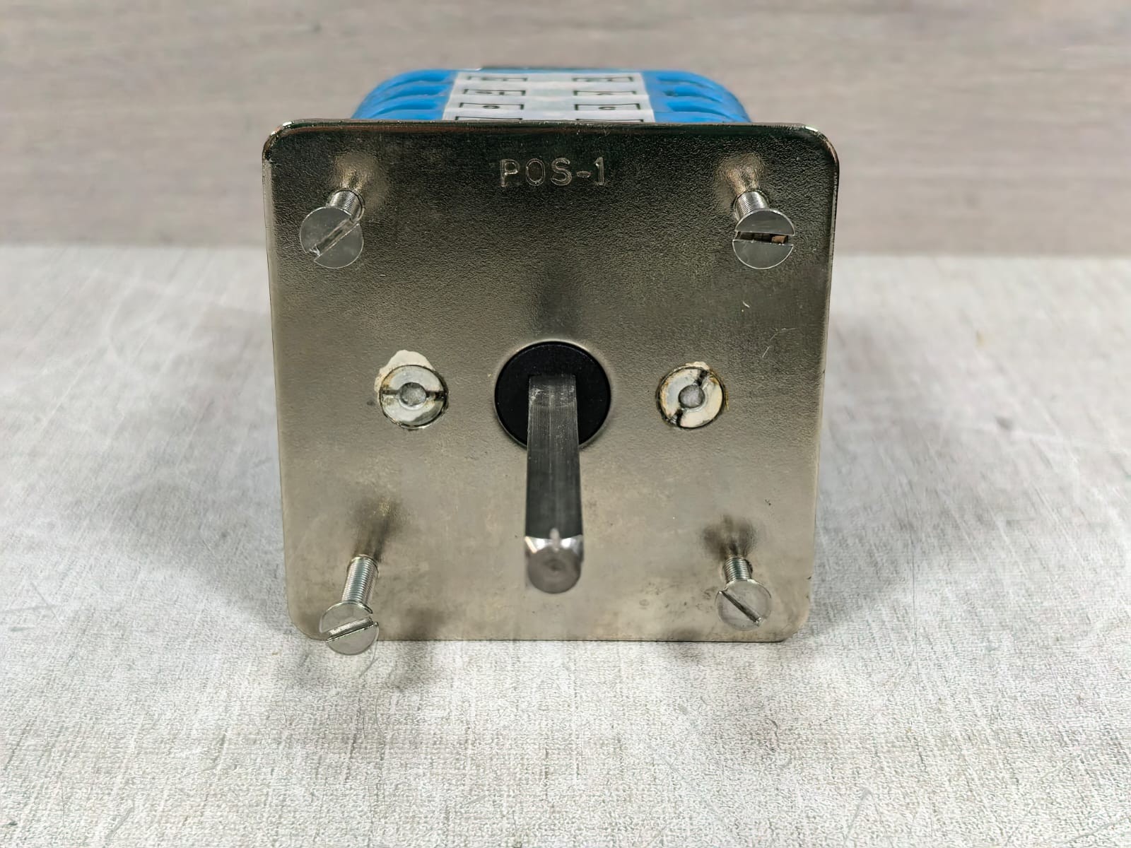 UNKNOWN SPC32P489R/T86/PD SWITRON SPC32P489R/T86/PD ROTARY SWITCH 32A 440VAC 10