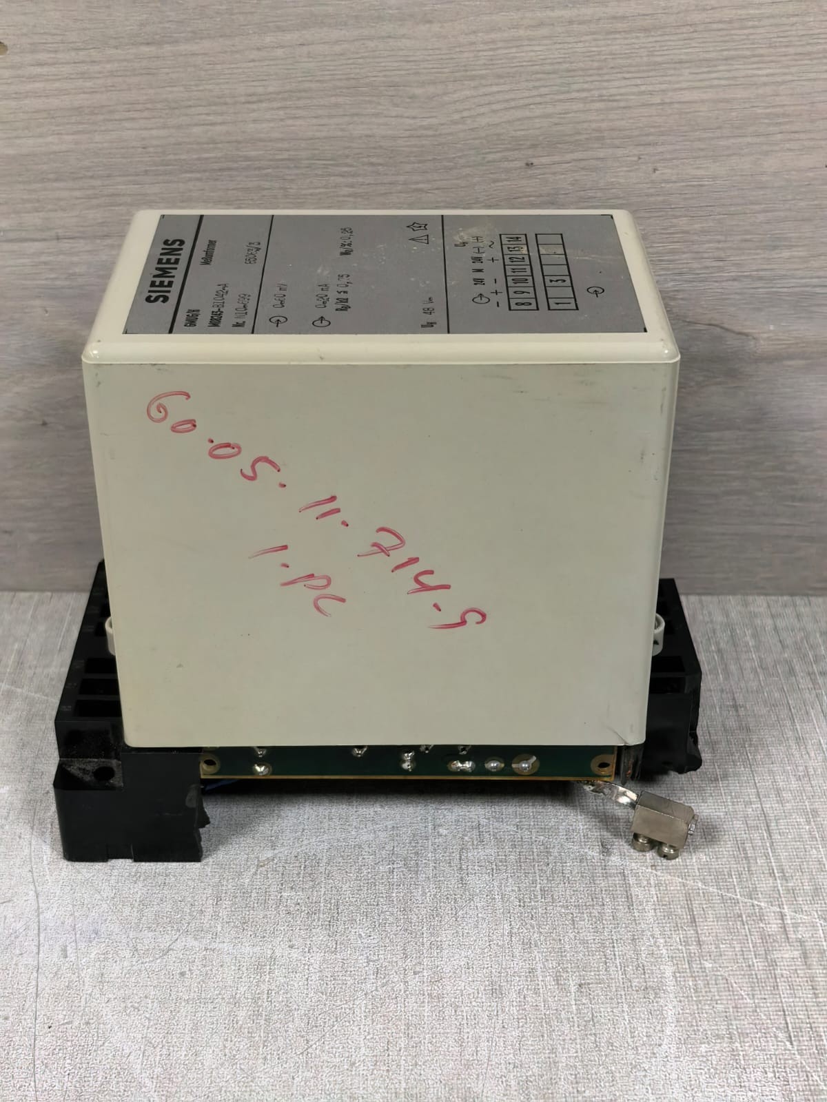 Siemens M08243-B1042-A N10-699 SIEMENS M08243-B1042-A N10-699 MEASUREMENT CONVERTER 5