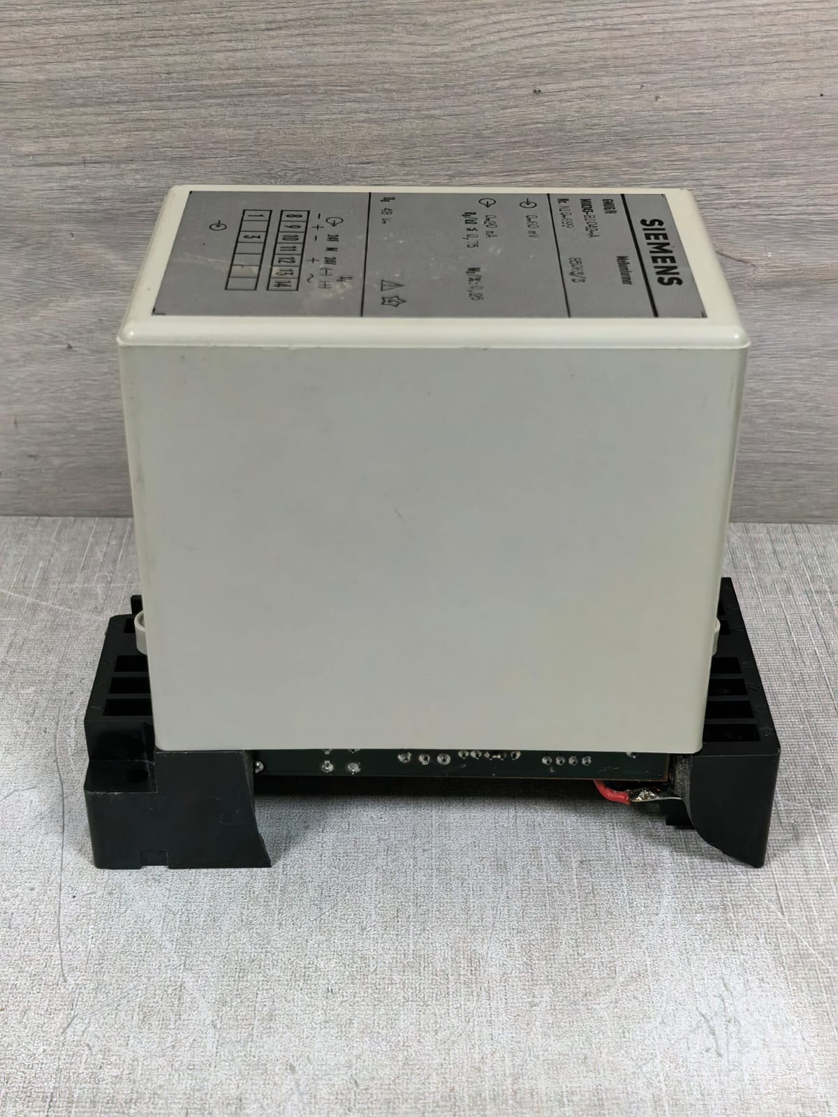Siemens M08243-B1042-A N10-699 SIEMENS M08243-B1042-A N10-699 MEASUREMENT CONVERTER 6