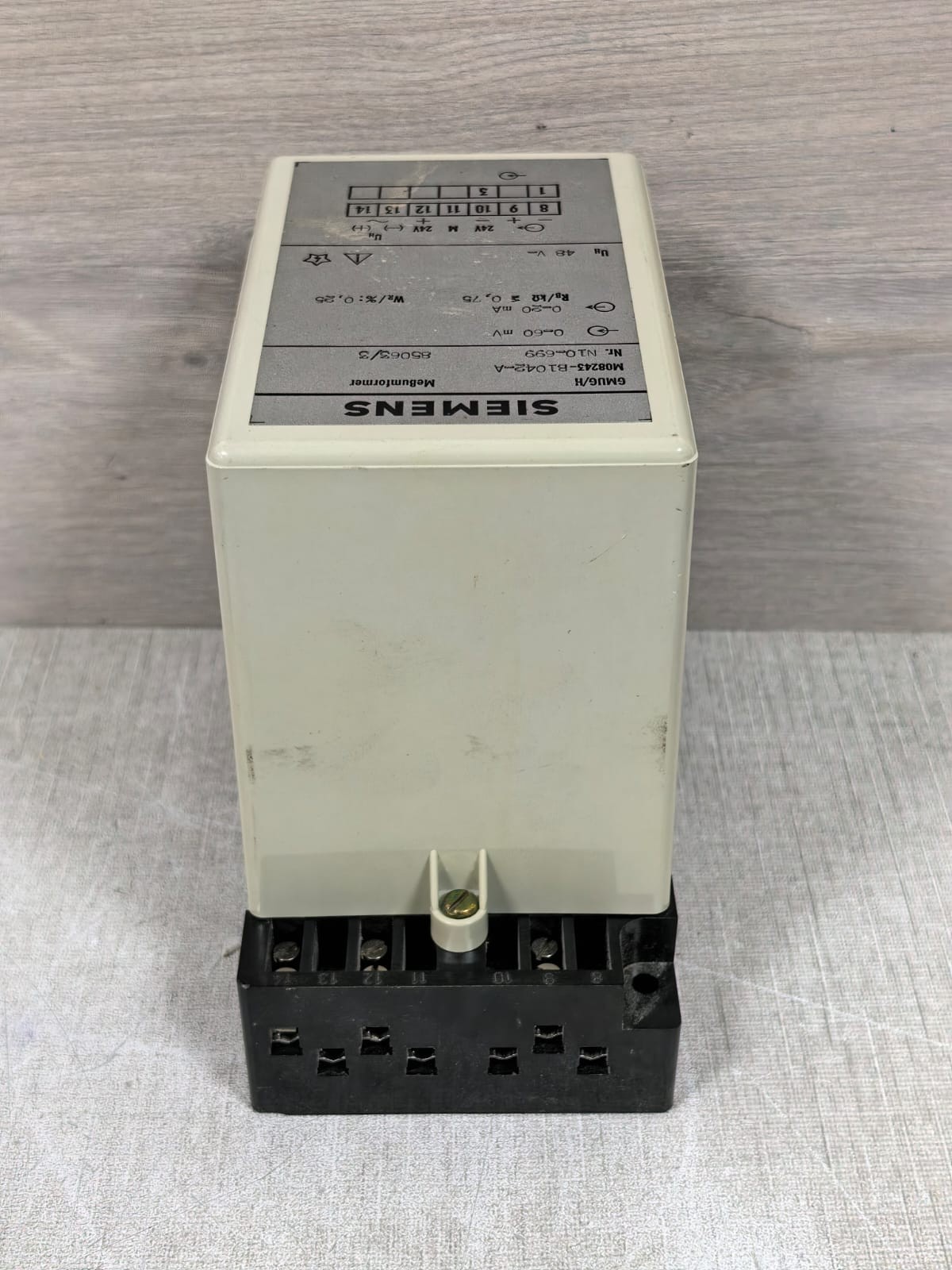Siemens M08243-B1042-A N10-699 SIEMENS M08243-B1042-A N10-699 MEASUREMENT CONVERTER 9