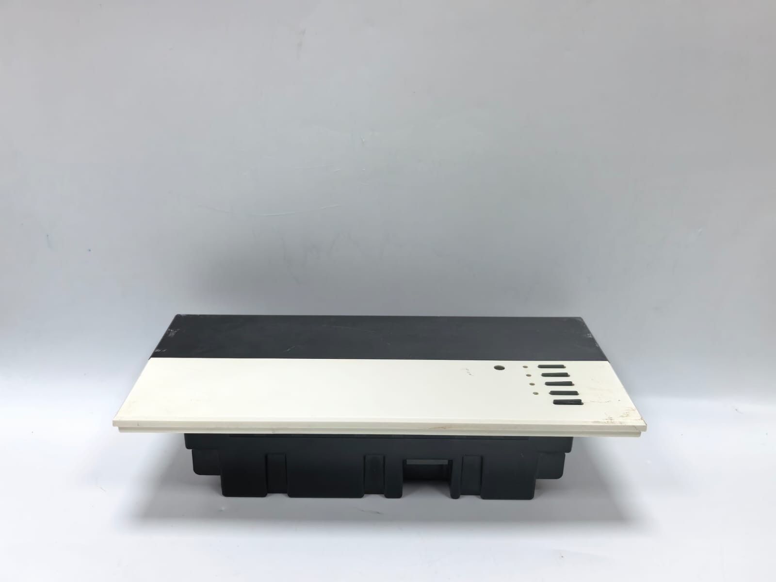 LUTRON GRX-3104-AU LUTRON GRAFIK EYE GRX-3104-AU DIMMING MODULE 220-240V 50/60HZ 6