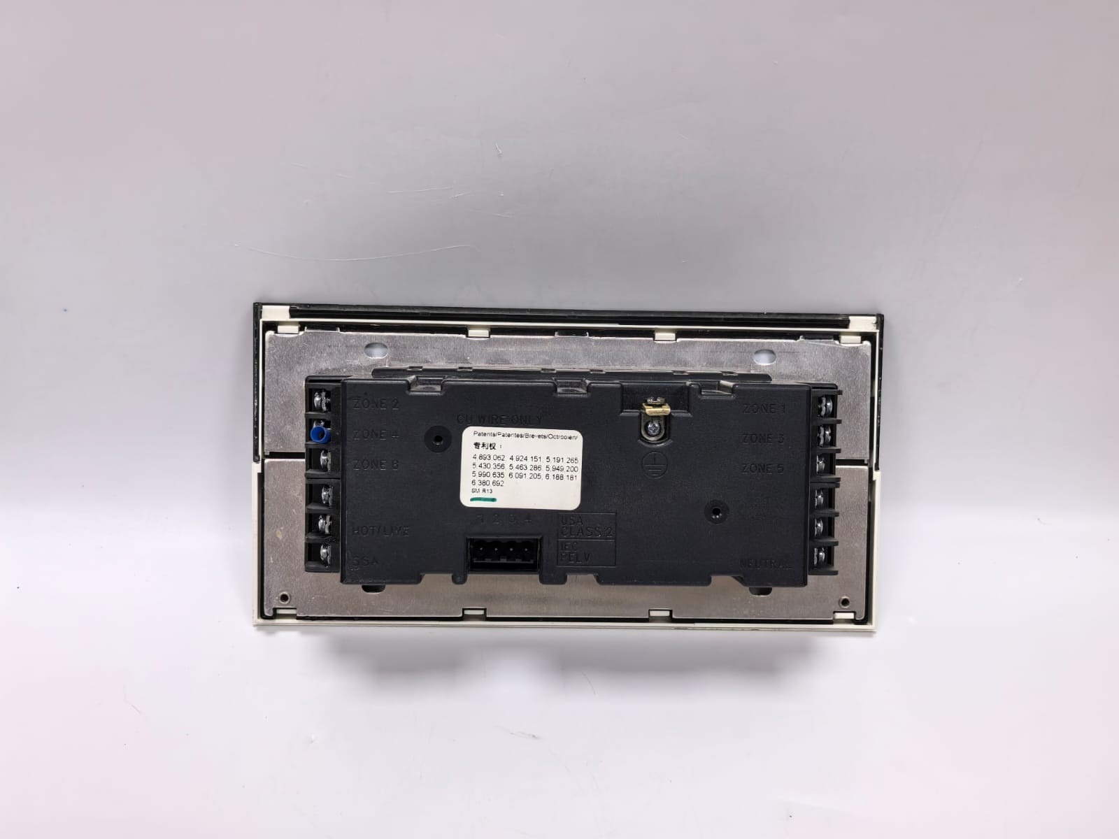 LUTRON GRX-3104-AU LUTRON GRAFIK EYE GRX-3104-AU DIMMING MODULE 220-240V 50/60HZ 9