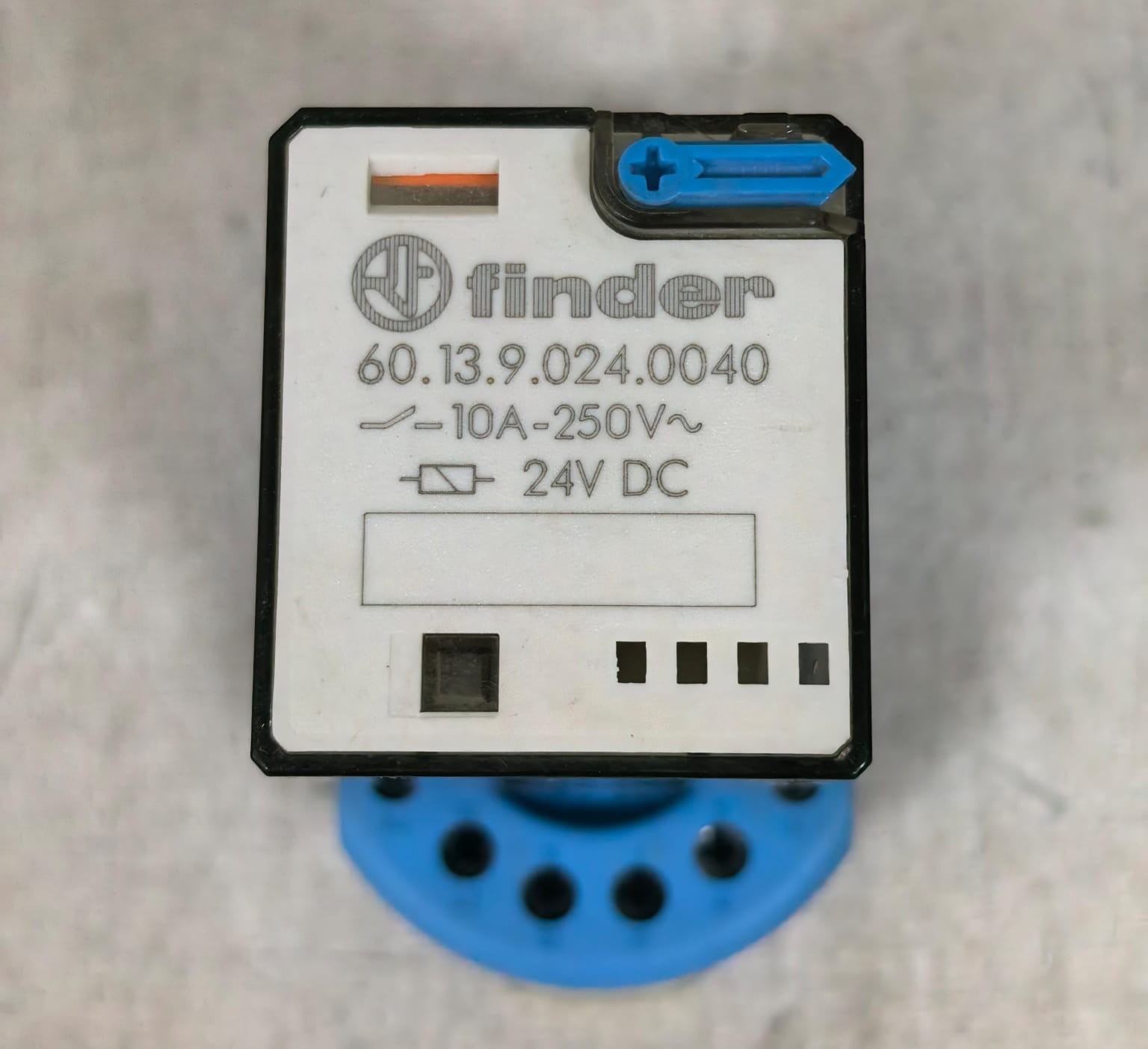 Finder 60.13.9.024.0040 FINDER 60.13.9.024.0040 GENERAL PURPOSE RELAY 10A 250V 2
