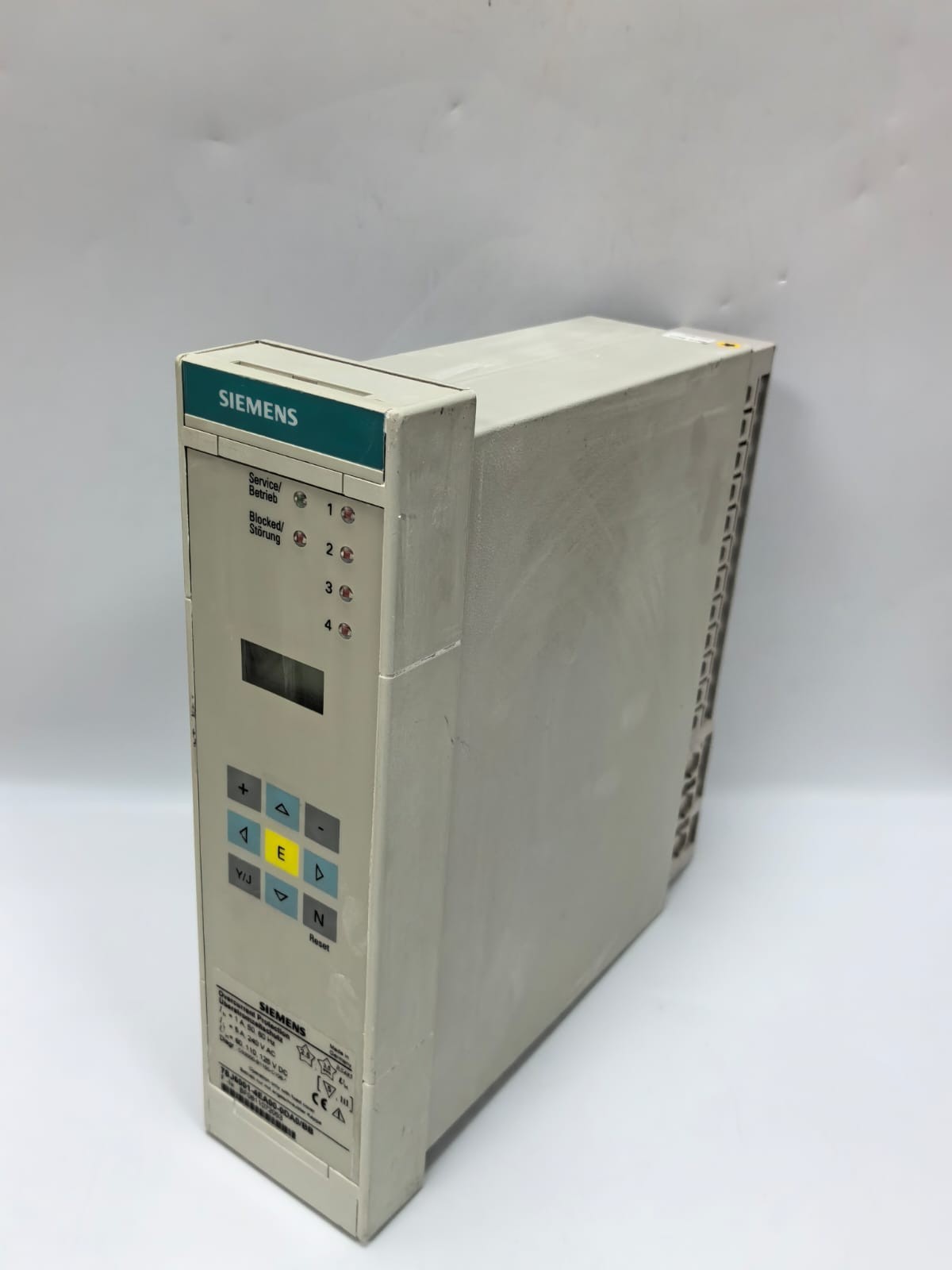 Siemens 7SJ6001-4EA00-0DA0/BB SIEMENS 7SJ6001-4EA00-0DA0/BB OVERCURRENT PROTECTION RELAY 8