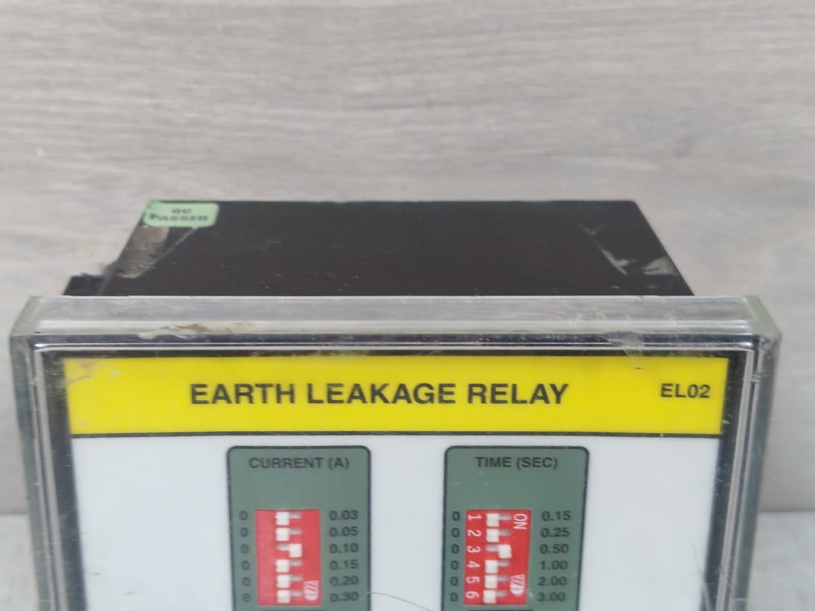 PYOK DV'S EL02 PYOK DV'S EL02 EARTH LEAKAGE RELAY 85-275VAC/DC 3