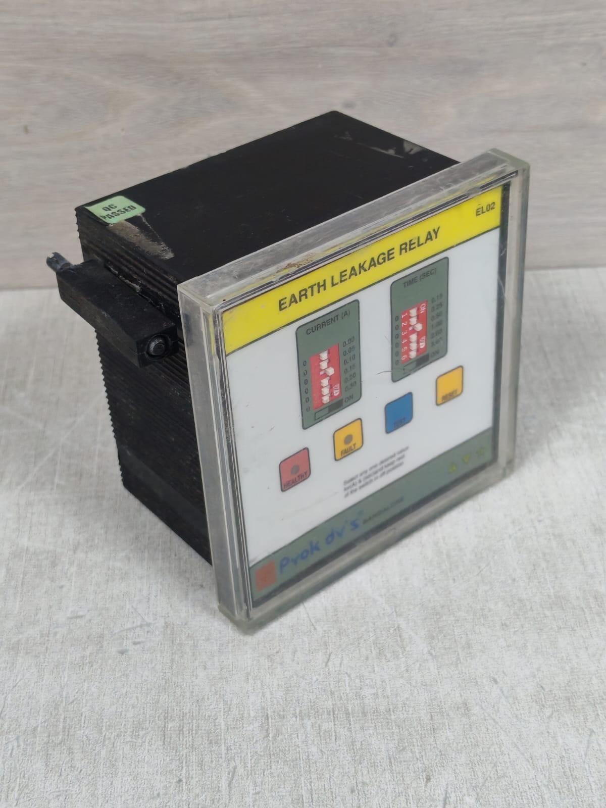 PYOK DV'S EL02 PYOK DV'S EL02 EARTH LEAKAGE RELAY 85-275VAC/DC 8