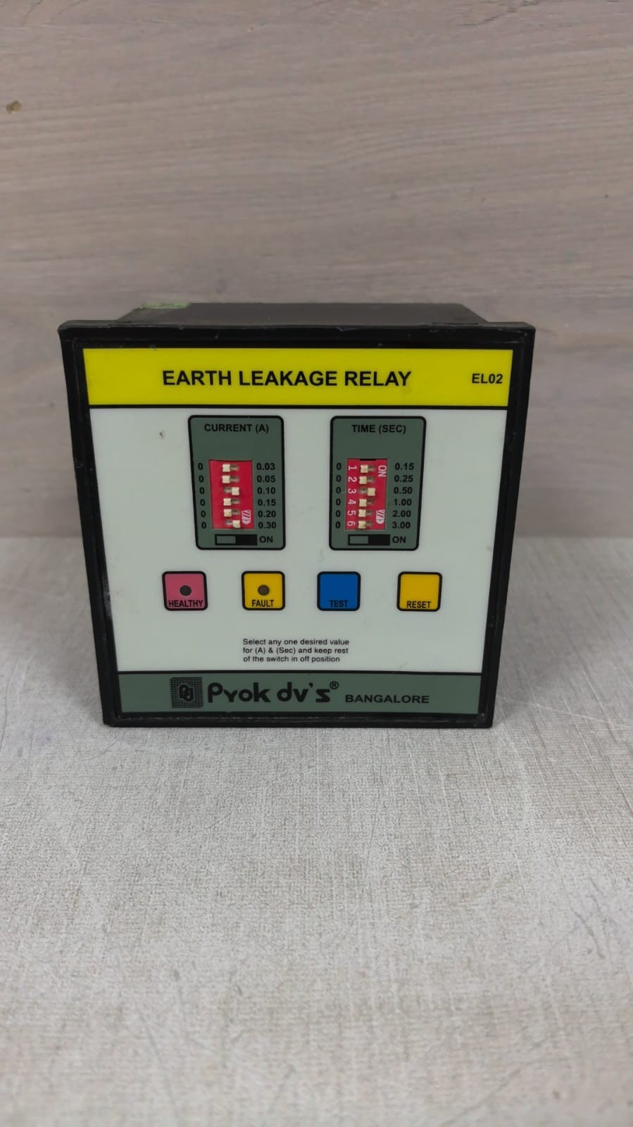 PYOK DV'S EL02 PYOK DV'S EL02 EARTH LEAKAGE RELAY 85-275VAC/DC 9