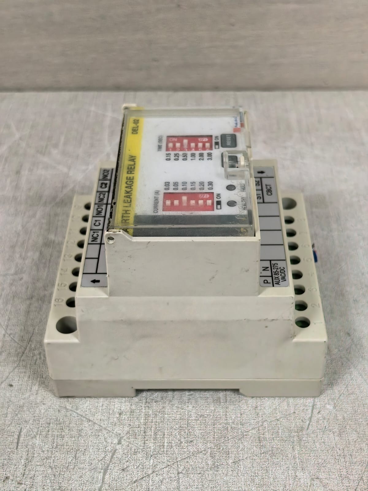 PYOK DV'S DEL-02 PYOK DV'S DEL-02 EARTH LEAKAGE RELAY 85-275VAC/DC 7
