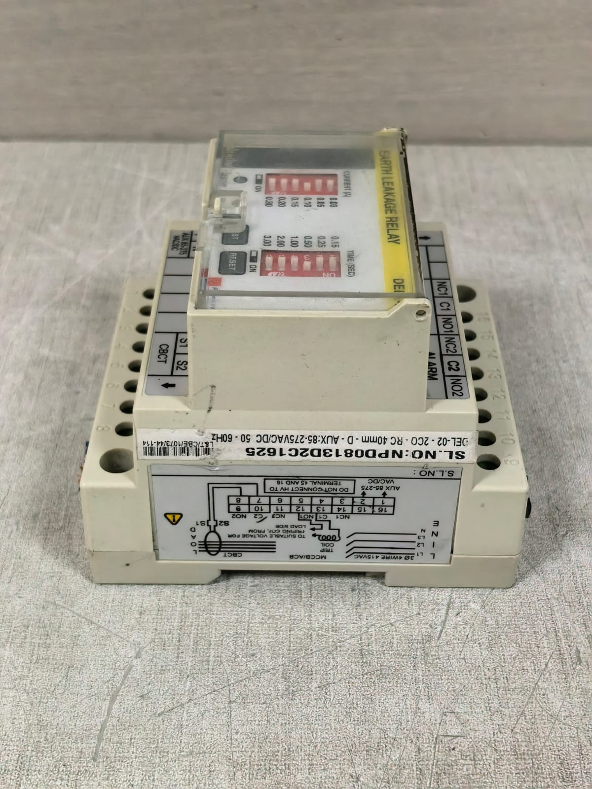 PYOK DV'S DEL-02 PYOK DV'S DEL-02 EARTH LEAKAGE RELAY 85-275VAC/DC 8