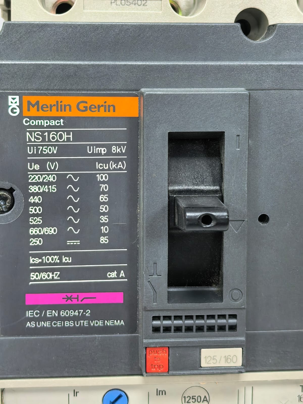 Merlin Gerin NS100-160-250 N/H/NA MERLIN GERIN NS160H CIRCUIT BREAKER COMPACT NS100-160-250 N/H/NA 2