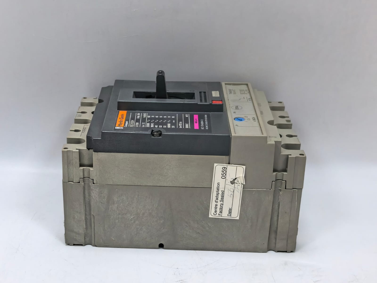 Merlin Gerin NS100-160-250 N/H/NA MERLIN GERIN NS160H CIRCUIT BREAKER COMPACT NS100-160-250 N/H/NA 5
