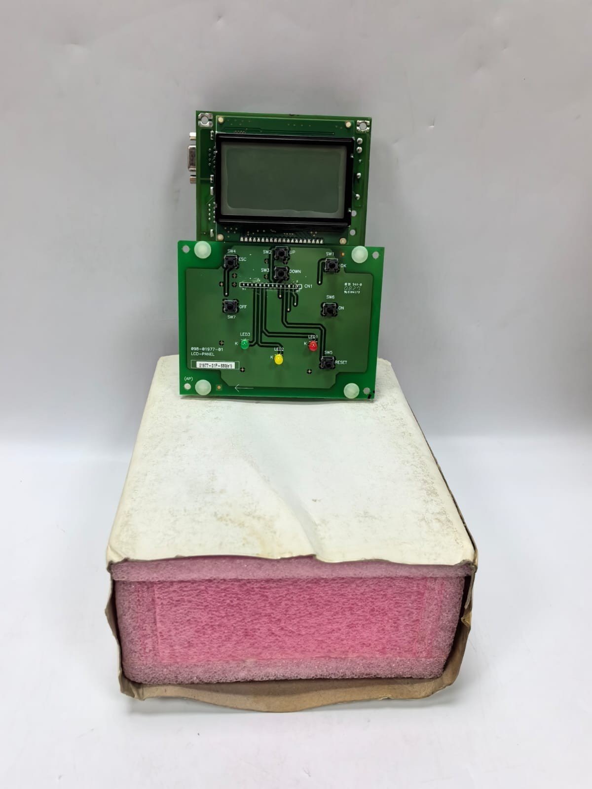 098-01977-01/ 01977-01P-830(E1) LCD PANEL 01970-08P-830(E1) PCB BOARD