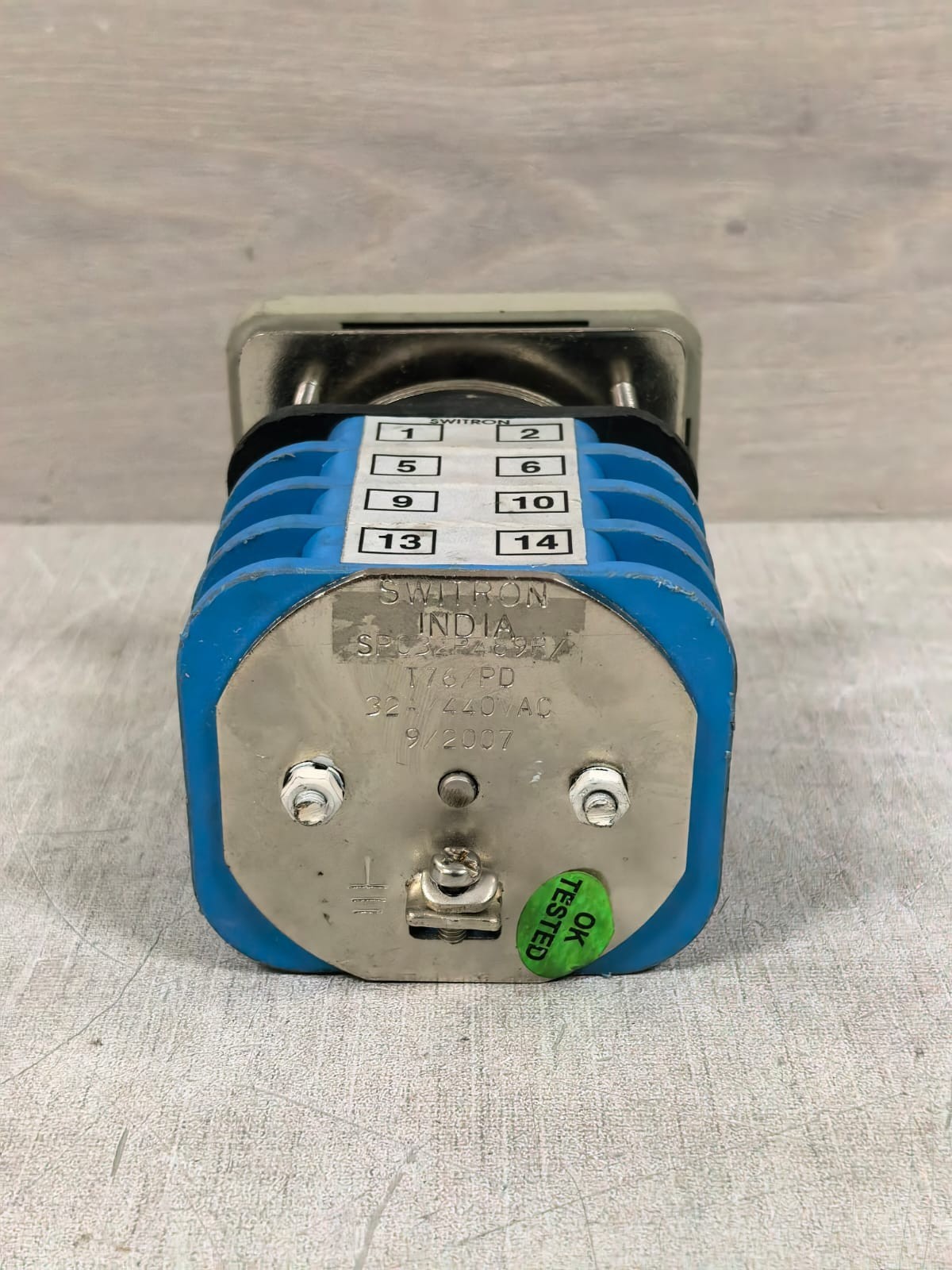 SWITRON SPC32P489R/T76/PD SWITRON SPC32P489R/T76/PD ROTARY SWITCH 32A/ 440VAC 10