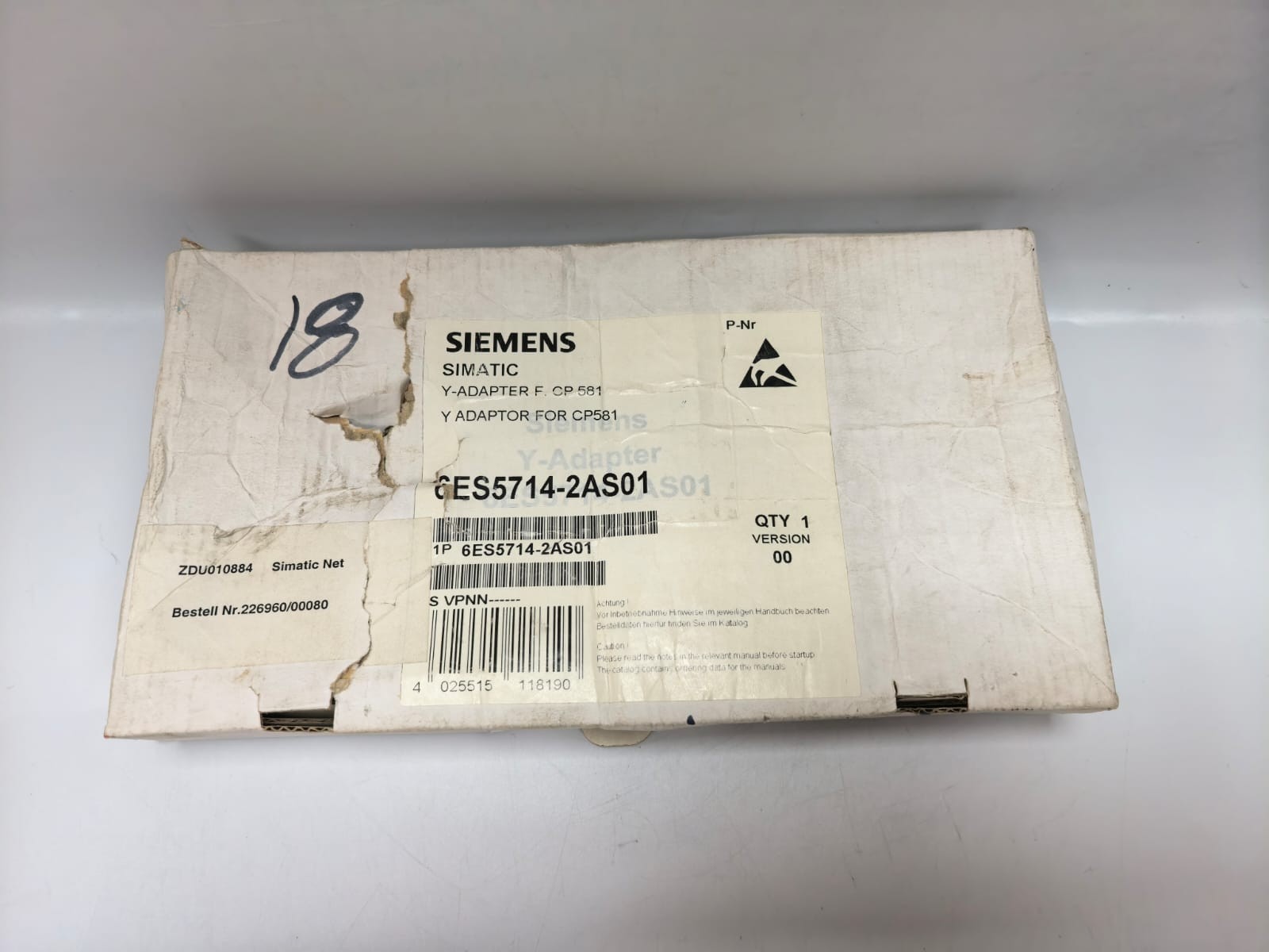 Siemens 6ES5714-2AS01 SIEMENS 6ES5714-2AS01 SIMATIC Y-ADAPTOR FOR CP581 6