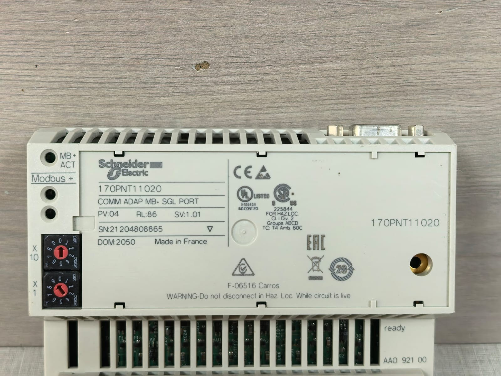 Schneider Electric 170PNT11020 PV:04 SCHNEIDER ELECTIRC 170PNT11020 TSX Momentum Comm Adapter w/Base 170AAO92100 PV04 2