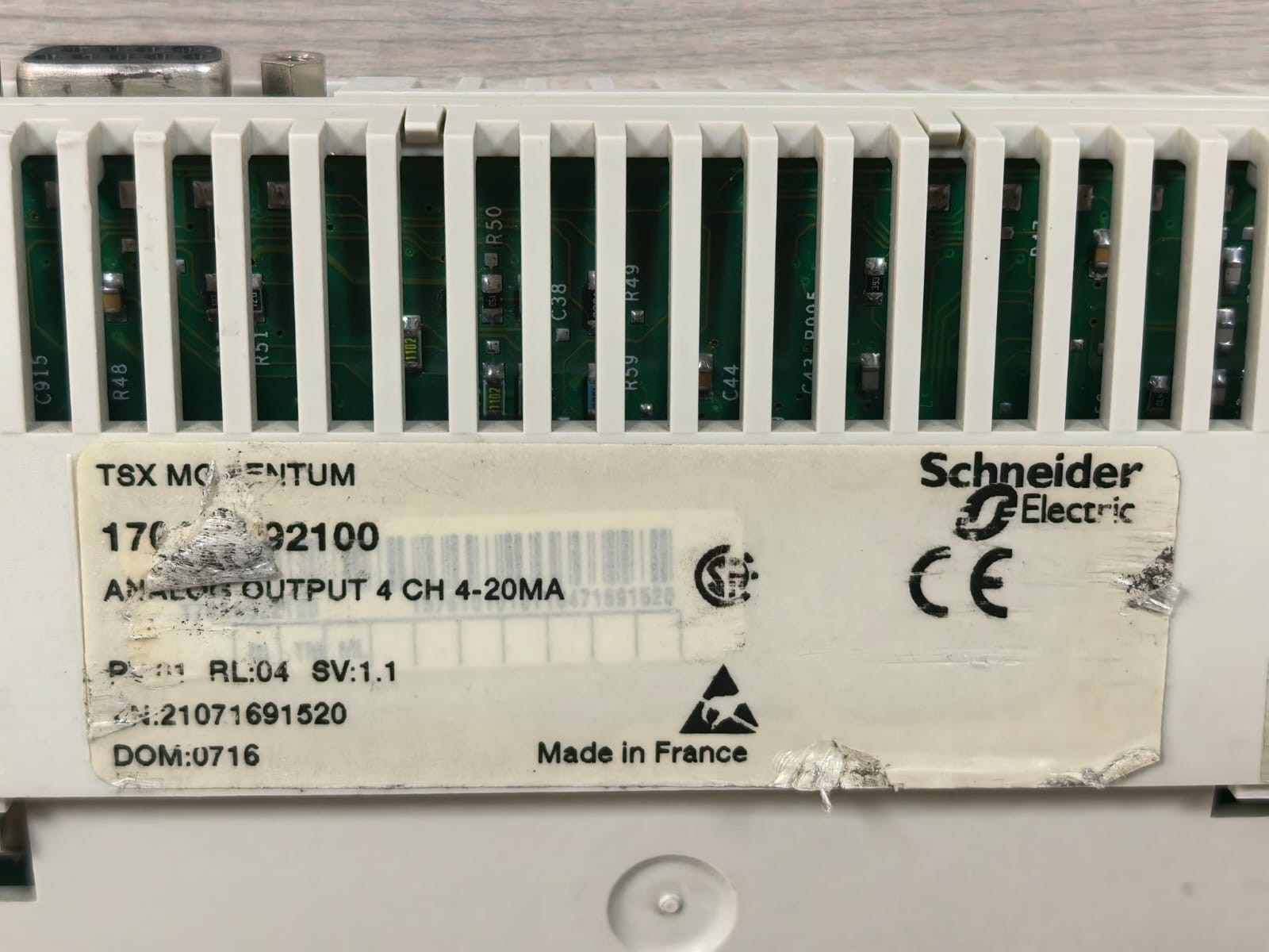 Schneider Electric 170PNT11020 PV:04 SCHNEIDER ELECTIRC 170PNT11020 TSX Momentum Comm Adapter w/Base 170AAO92100 PV04 9