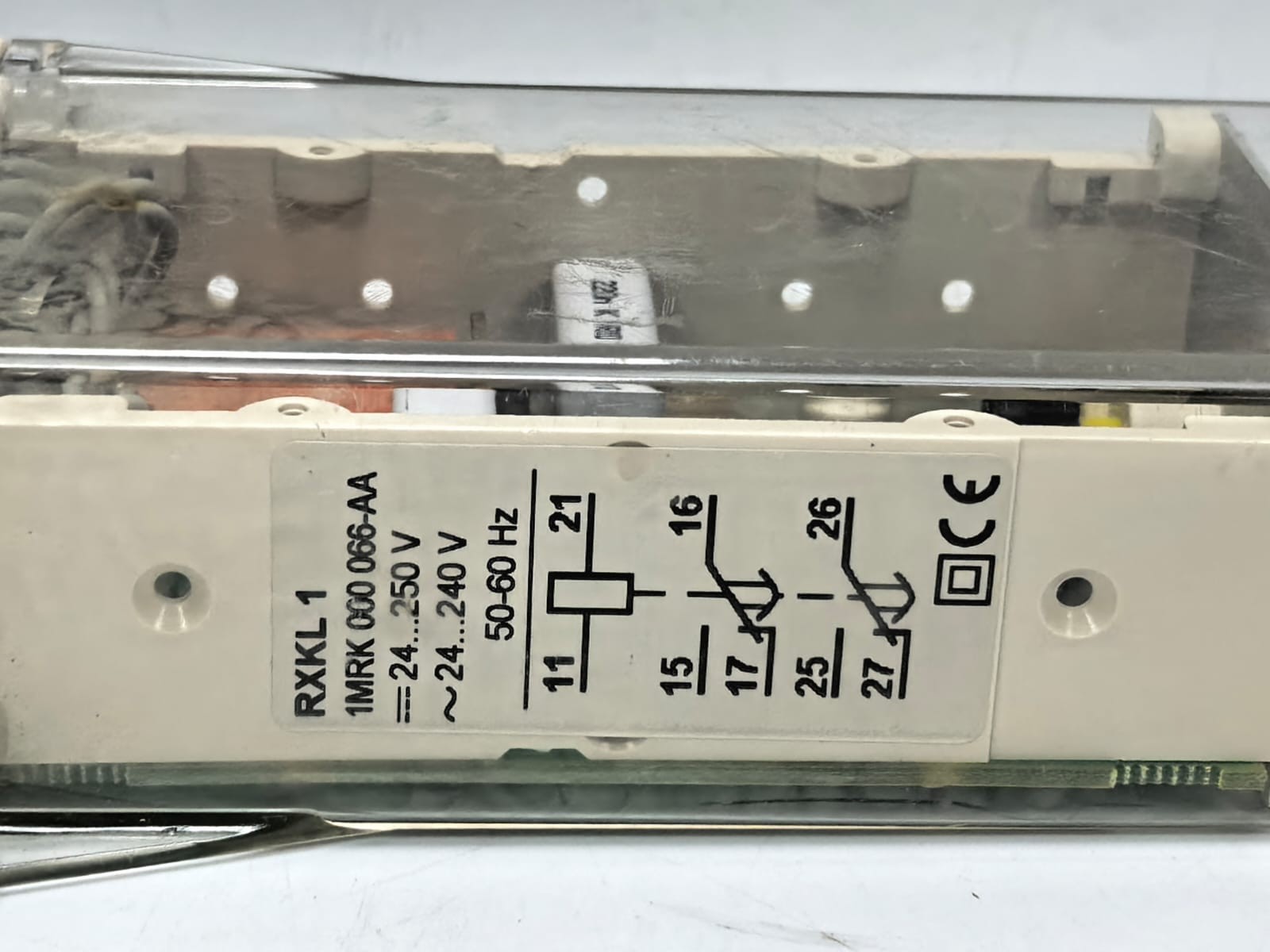 ABB 1MRK 000 066-AA ABB 1MRK 000 066-AA TIMER RELAY RXKL 1 3