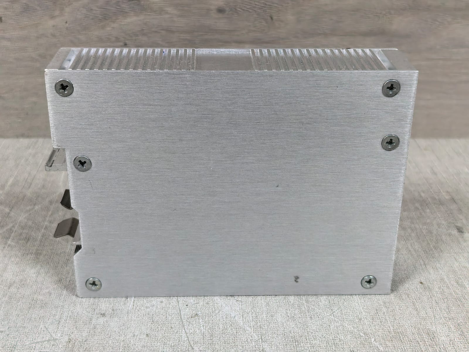 MOORE INDUSTRIES ECT/4-20MA/4-20MA/5.5VLP MOORE INDUSTRIES ECT/4-20MA/4-20MA/5.5VLP SIGNAL ISOLATOR CONVERTER 8