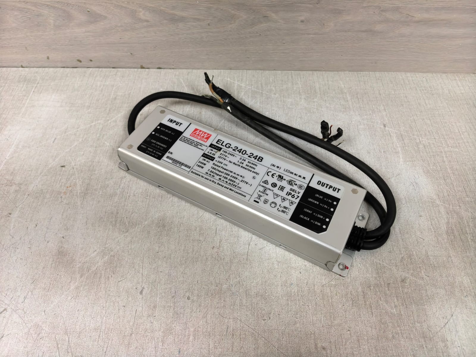 MEAN WELL ELG-240-24B MEANWELL ELG-240-24B POWER SUPPLY 100-240V 6