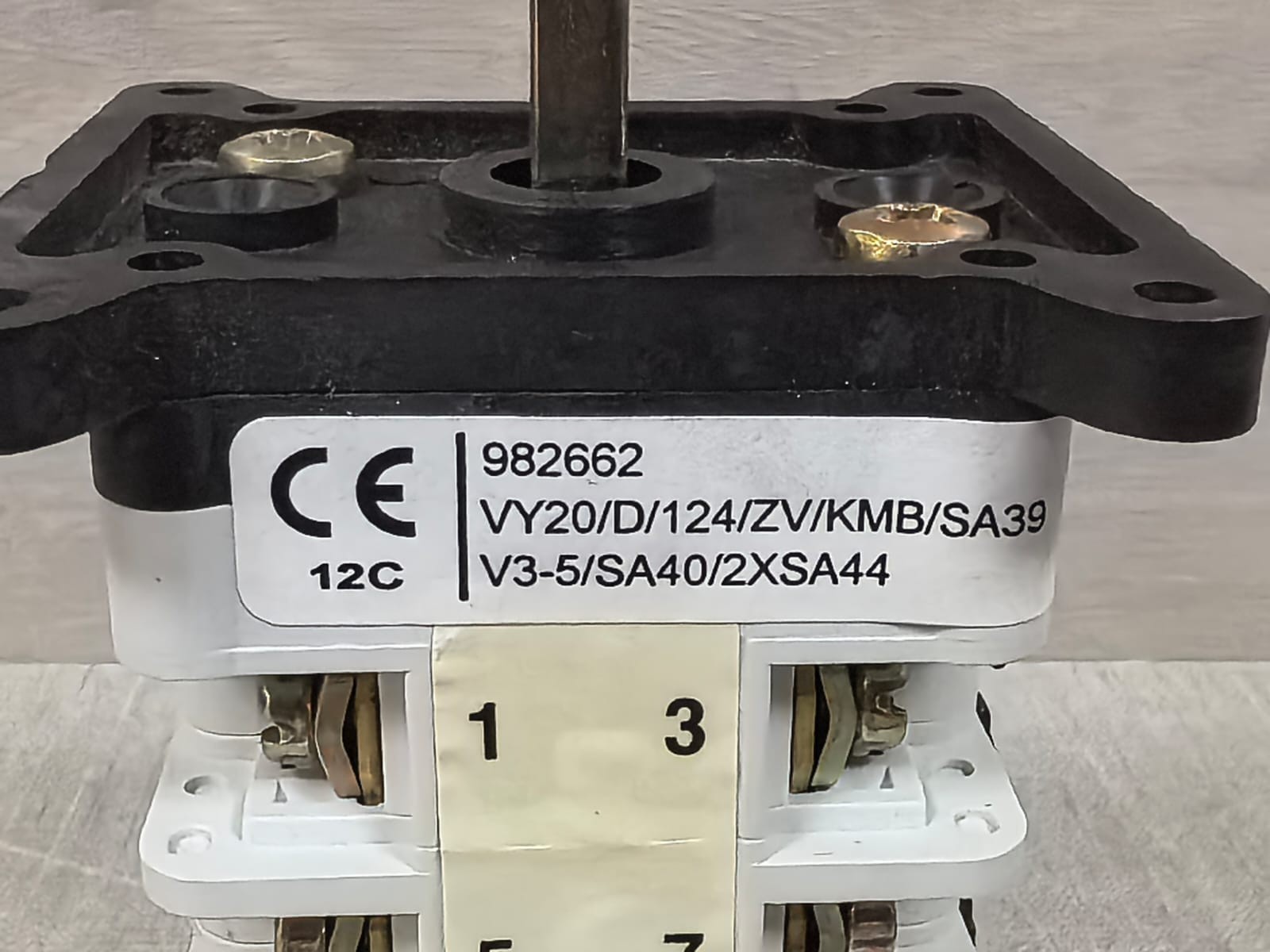 Entrelec VY20/D/124/ZV/KMB/SA39 982662 ENTRELEC VY20/D/124/ZV/KMB/SA39 982662 ROTARY SWITCH 6