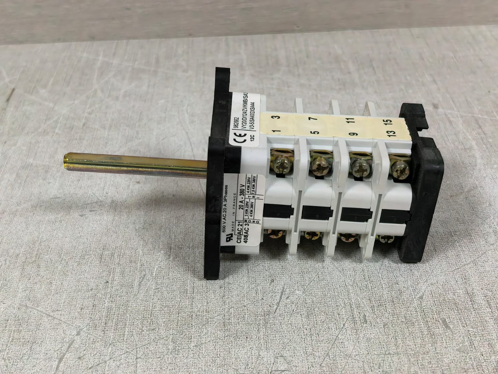 Entrelec VY20/D/124/ZV/KMB/SA39 982662 ENTRELEC VY20/D/124/ZV/KMB/SA39 982662 ROTARY SWITCH 9
