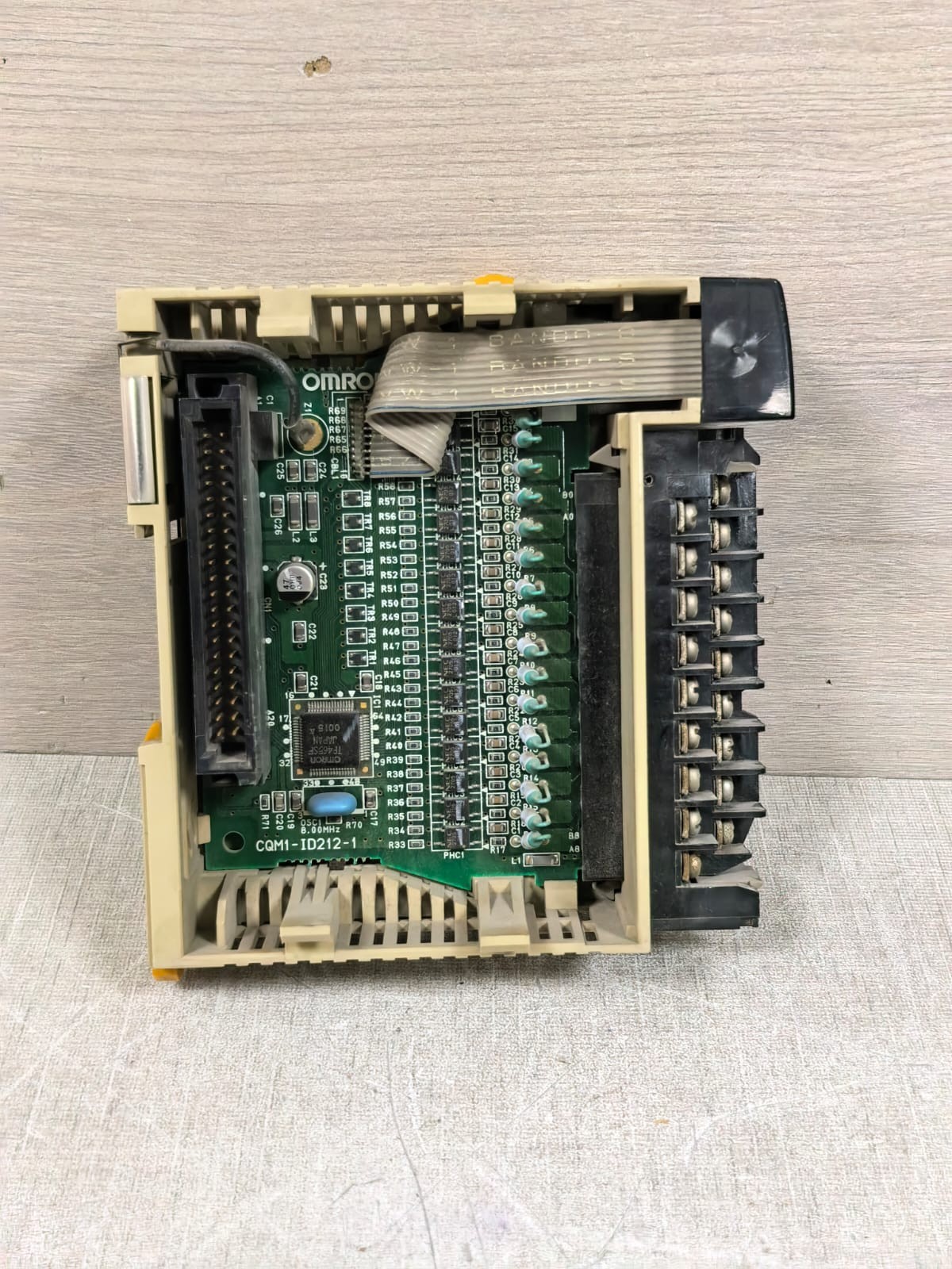 Omron CQM1-ID212 OMRON CQM1-ID212 INPUT UNIT 24VDC 9