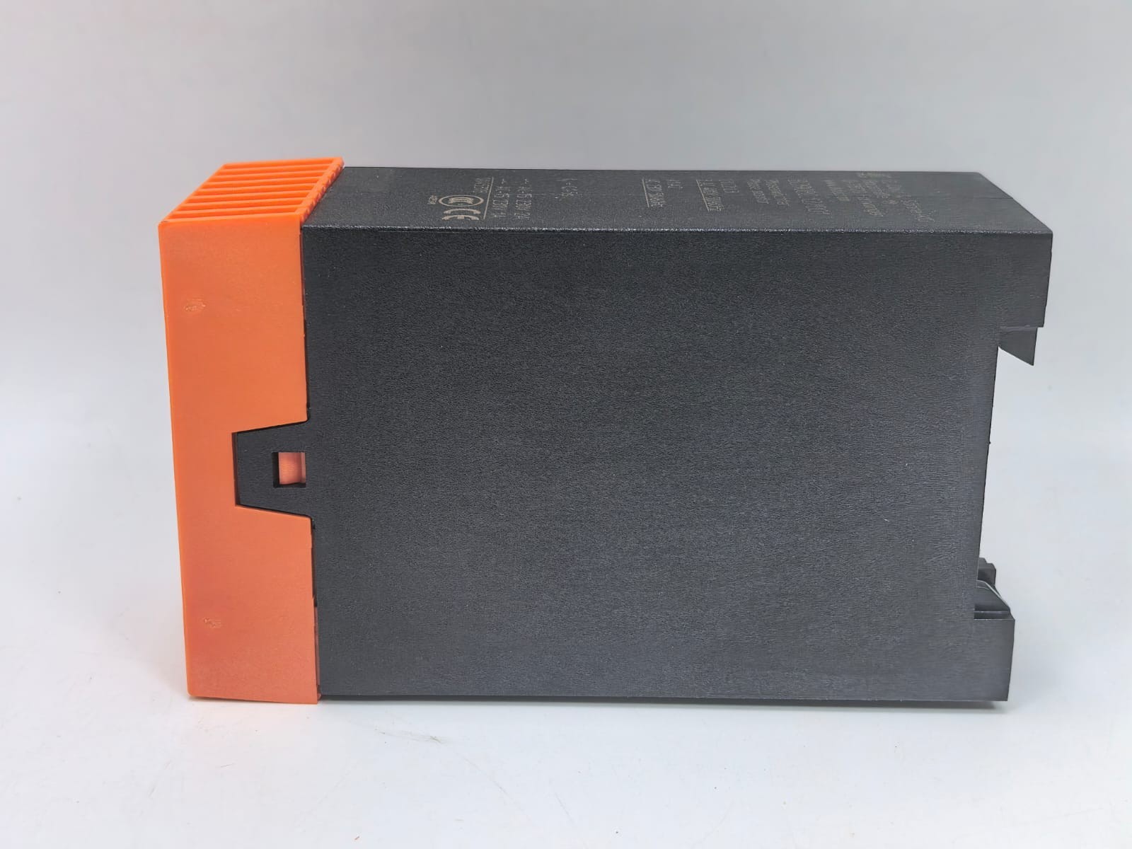 E.DOLD & SOHNE KG BD9080.12/001 E.DOLD & SOHNE KG BD9080.12/001 PHASE MONITOR 8