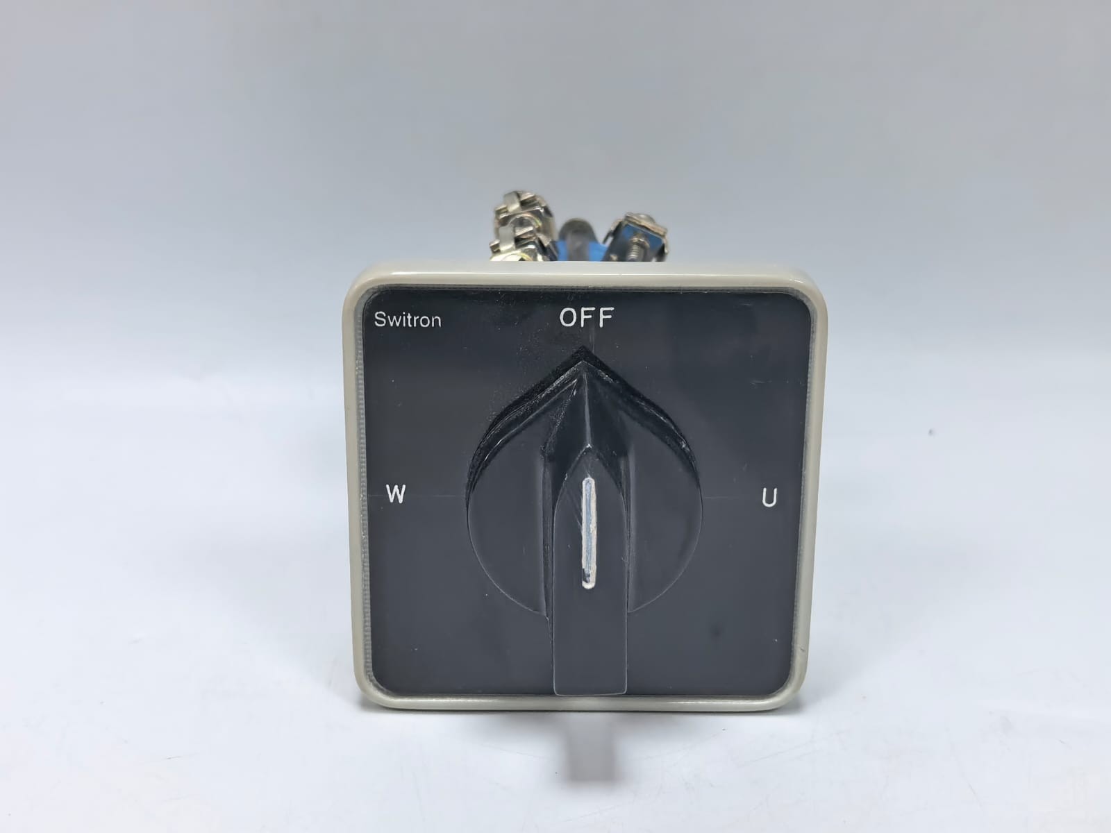 SWITRON SPA1310AM SWITRON SPA1310AM ROTARY CAM AMMETER SELECTOR SWITCH 10A/440VAC 2