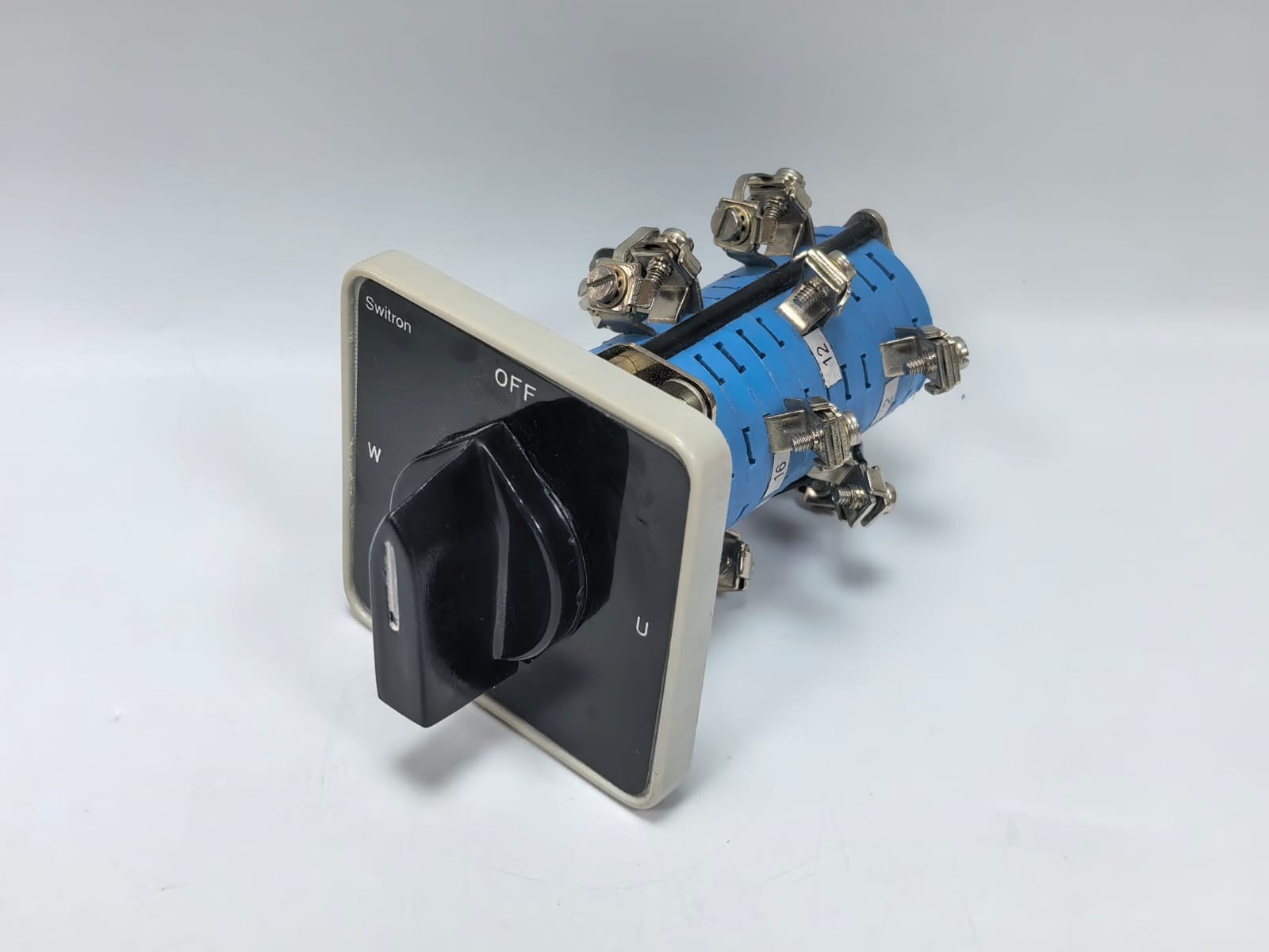 SWITRON SPA1310AM SWITRON SPA1310AM ROTARY CAM AMMETER SELECTOR SWITCH 10A/440VAC 8