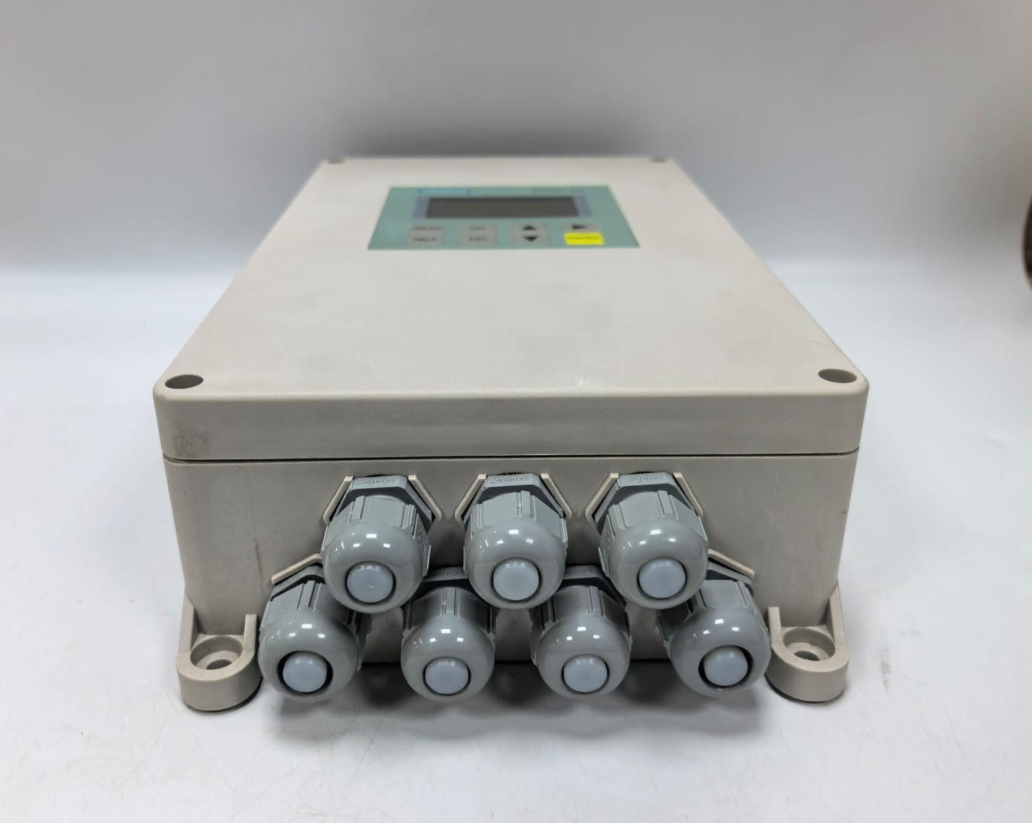 Siemens 7MA2034-0AA10-0AA0 SIEMENS SIPAN 34 LF LIQUID ANALYZER 7MA2034-0AA10-0AA0 9