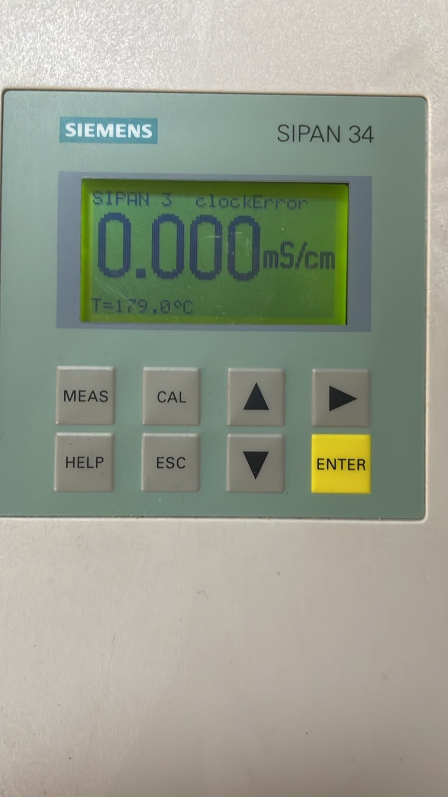 Siemens 7MA2034-0AA10-0AA0 SIEMENS SIPAN 34 LF LIQUID ANALYZER 7MA2034-0AA10-0AA0 1