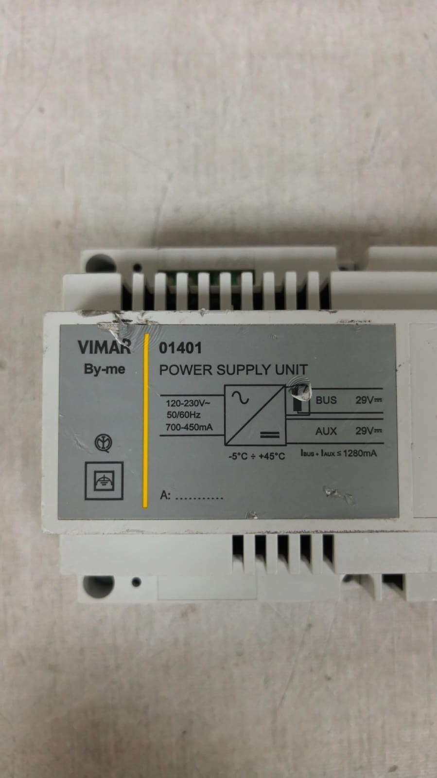 VIMAR 01401 VIMAR 01401 Power Supply Unit 120-230V 50/60Hz 6